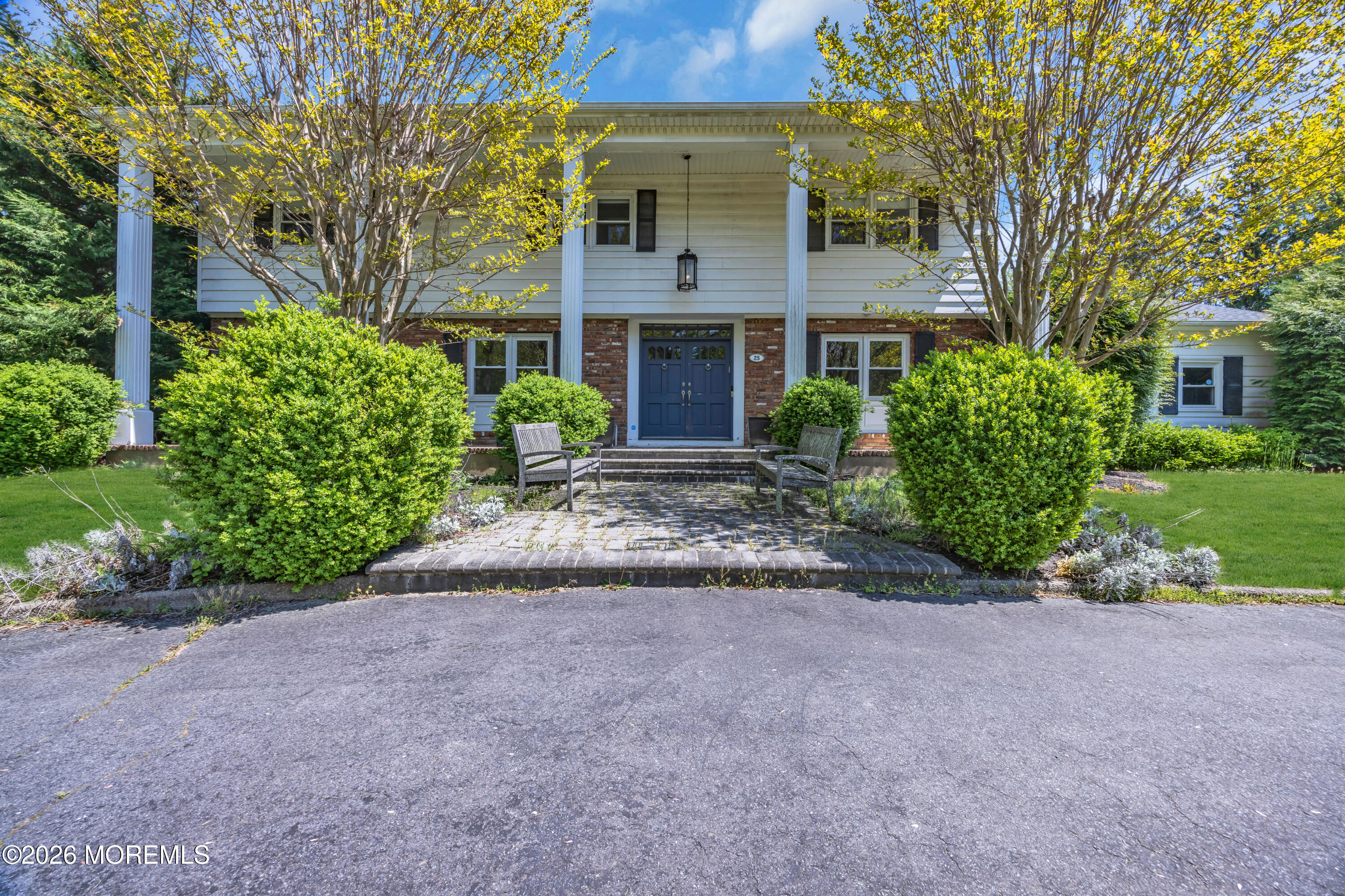 25 Surrey Lane — photo
