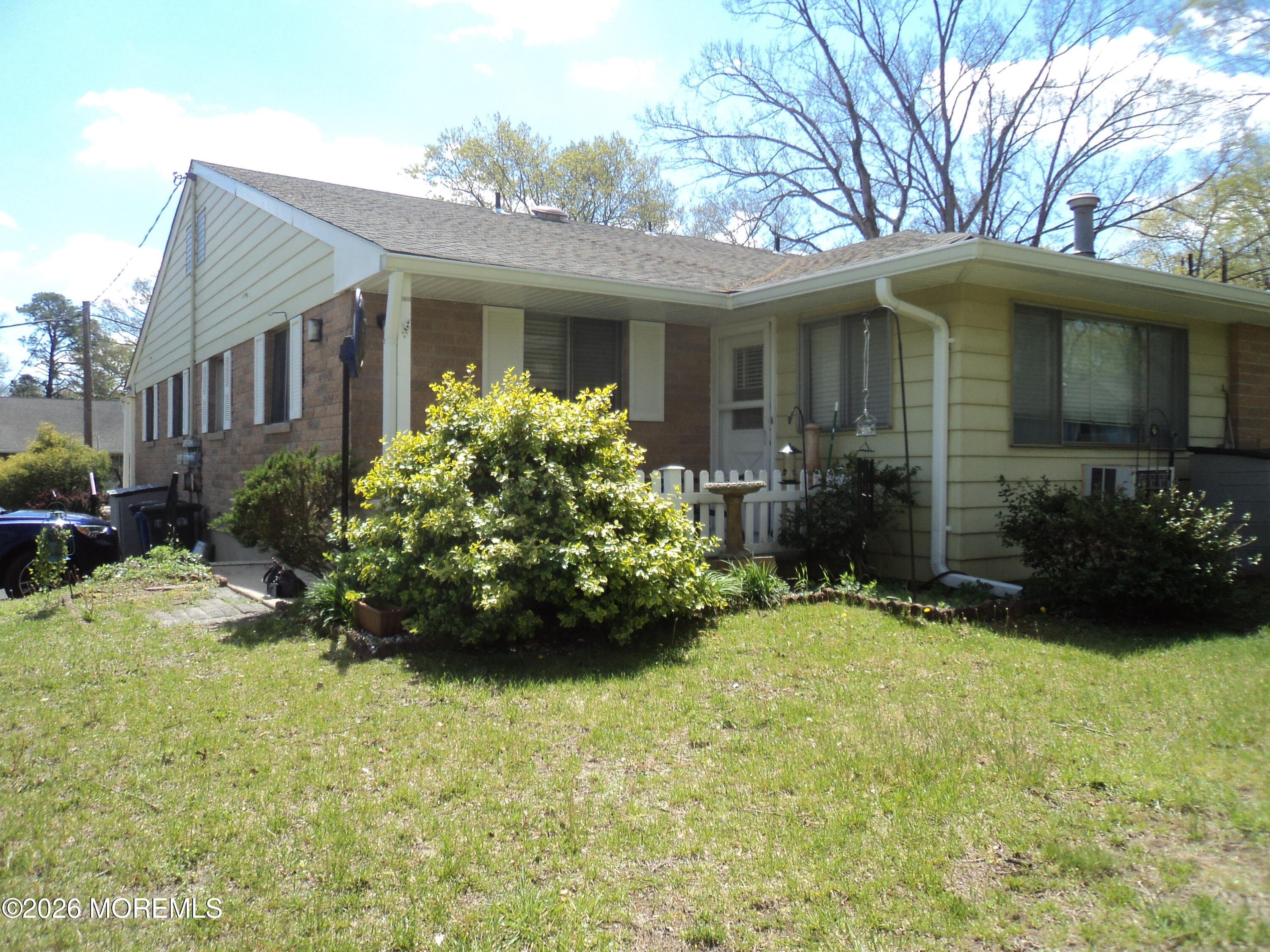 1 D Sparrow Street D — photo