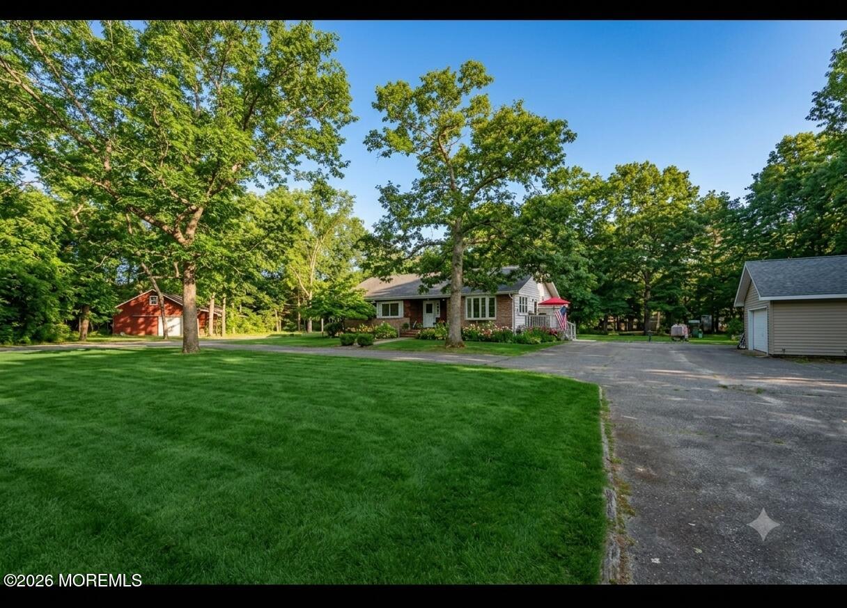 745 Oak Glen Road — photo