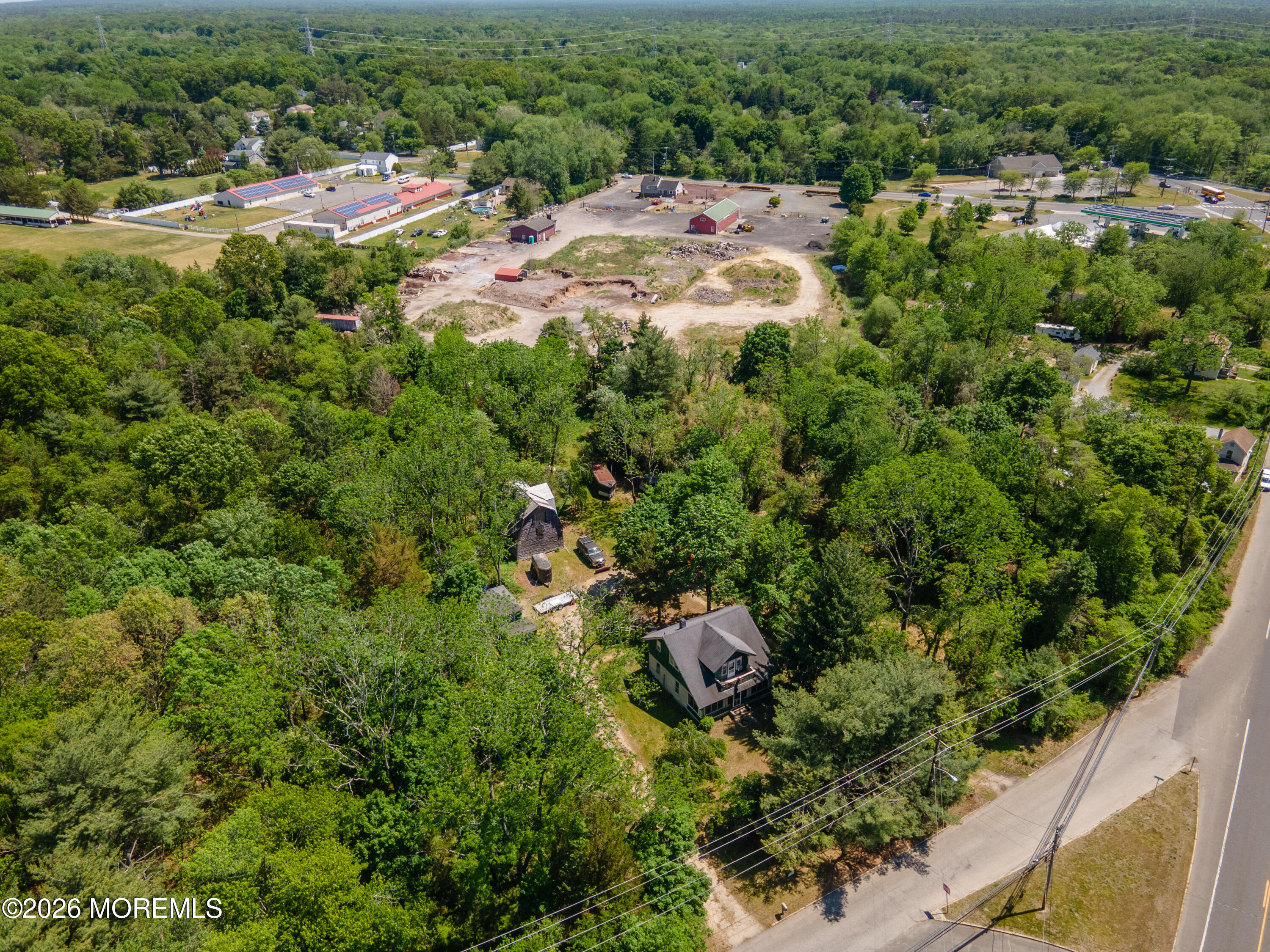 6 Evergreen Drive — photo
