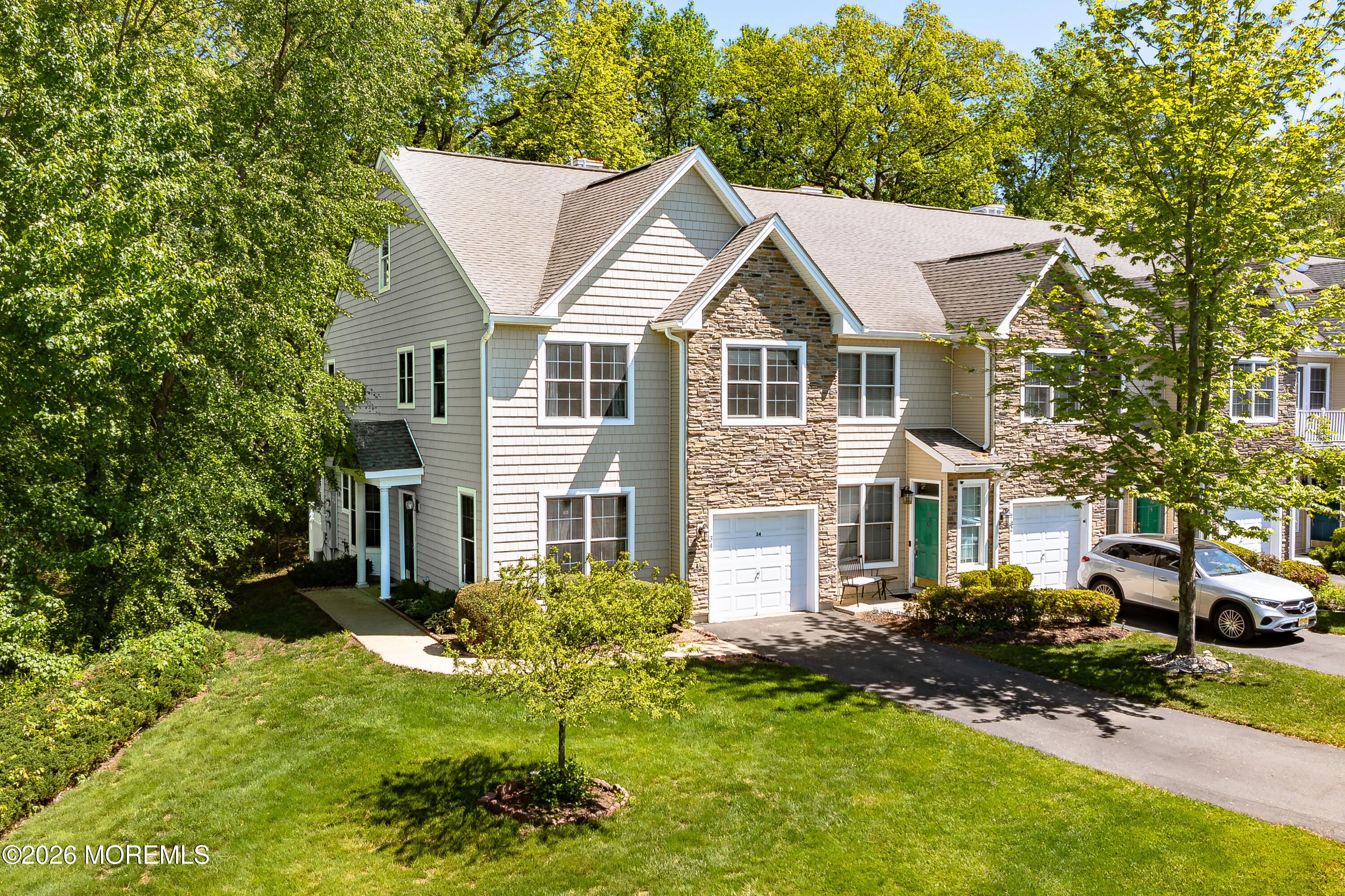 34 Amber Drive — photo