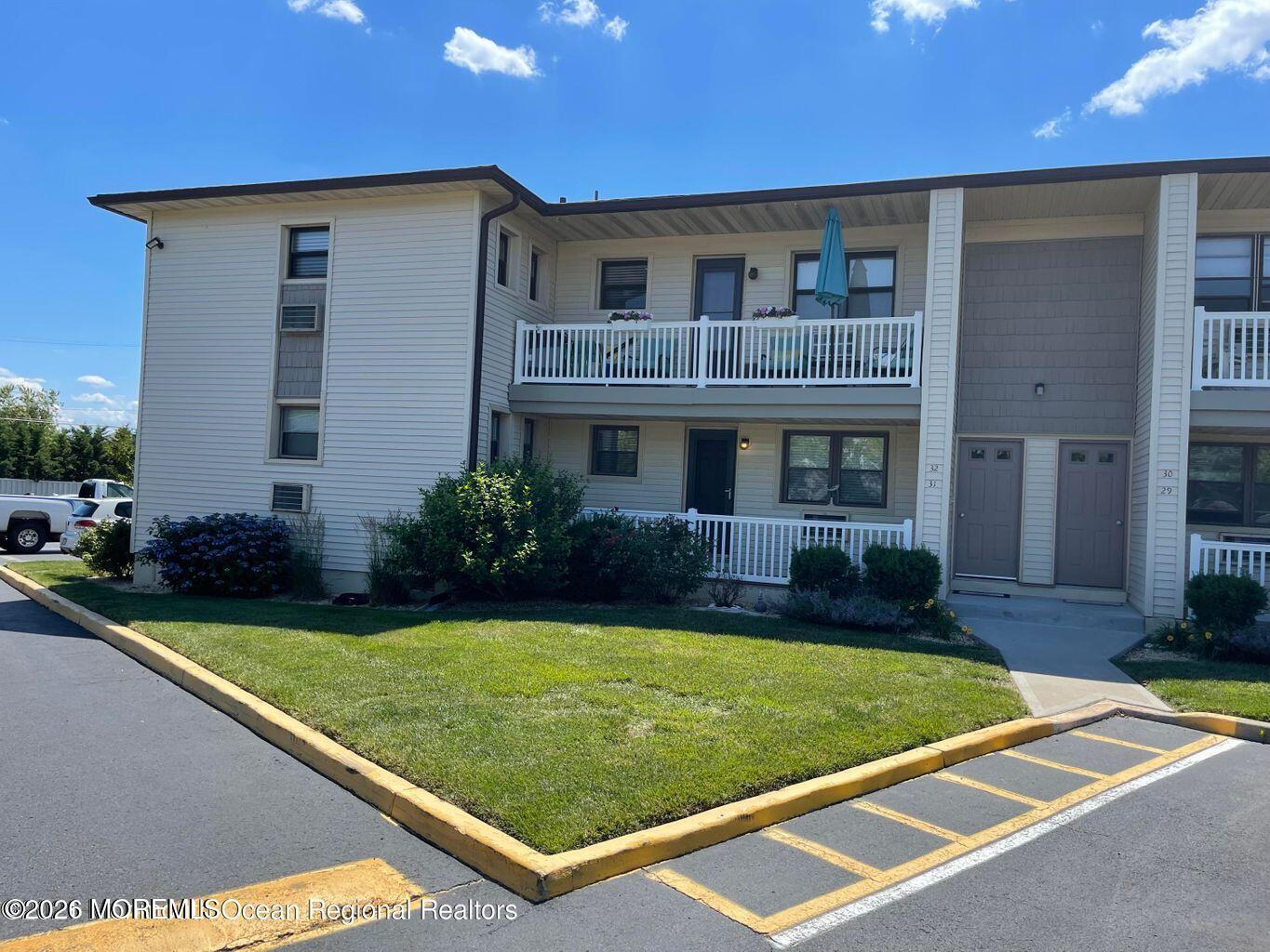 31 Wharfside Drive — photo