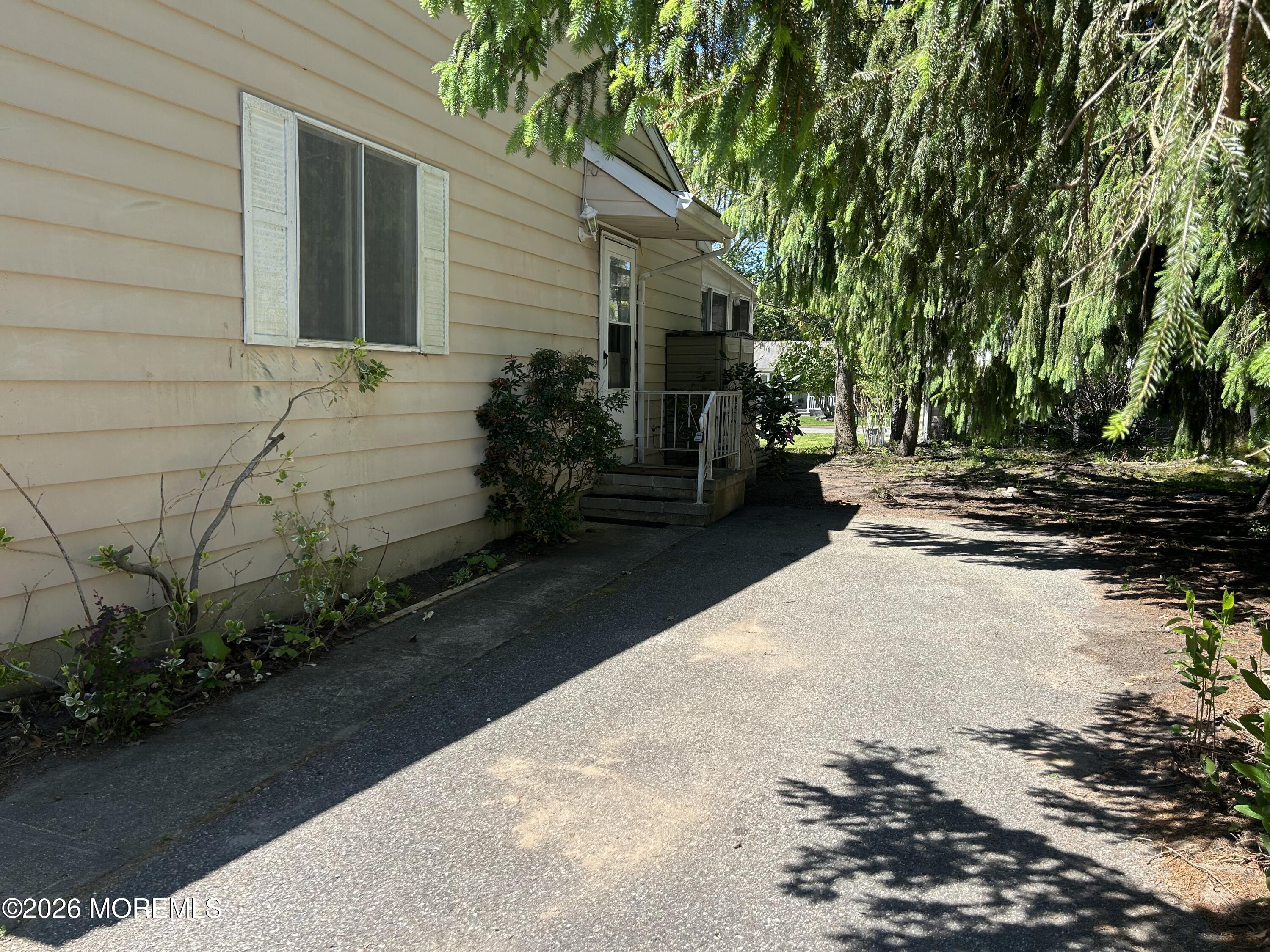 12 a California Drive — photo