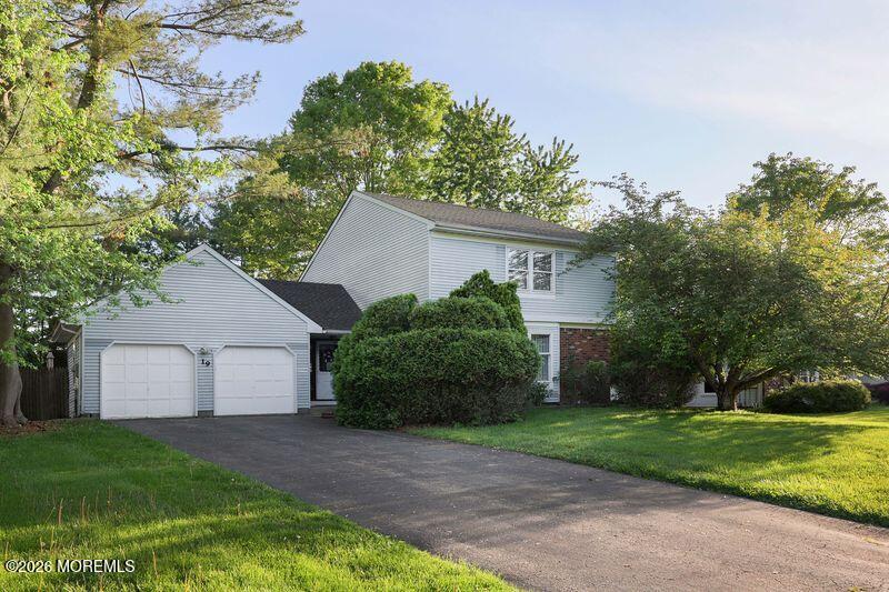 19 Alexandria Drive — photo