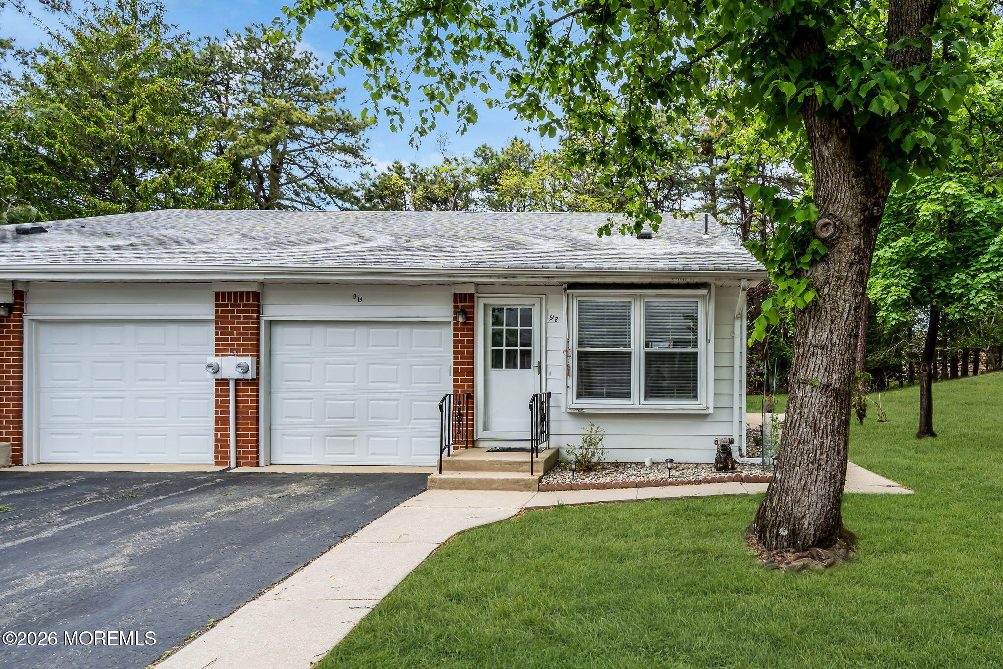 9 B Moccasin Drive — photo