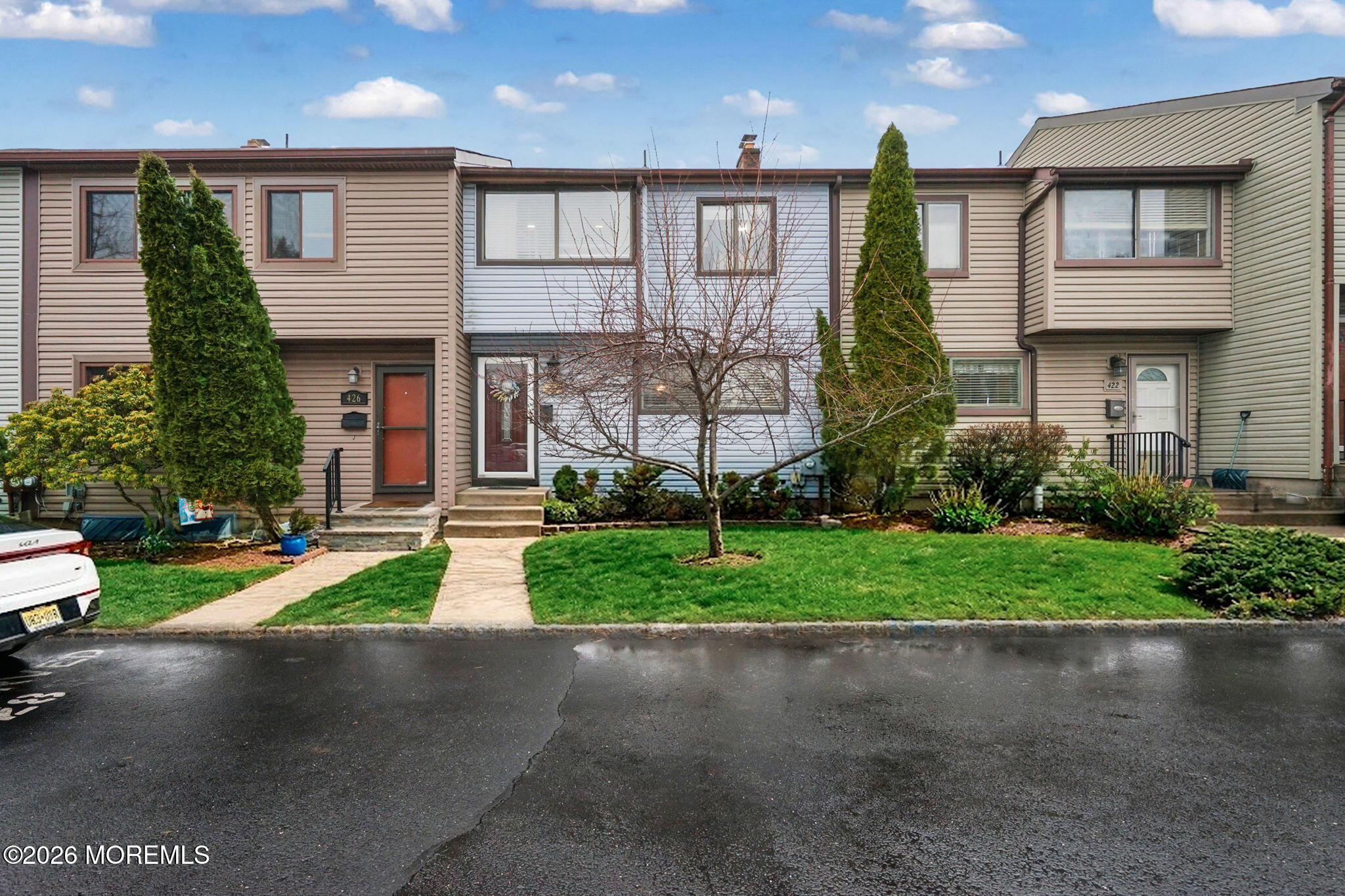 424 Tall Oak Lane — photo
