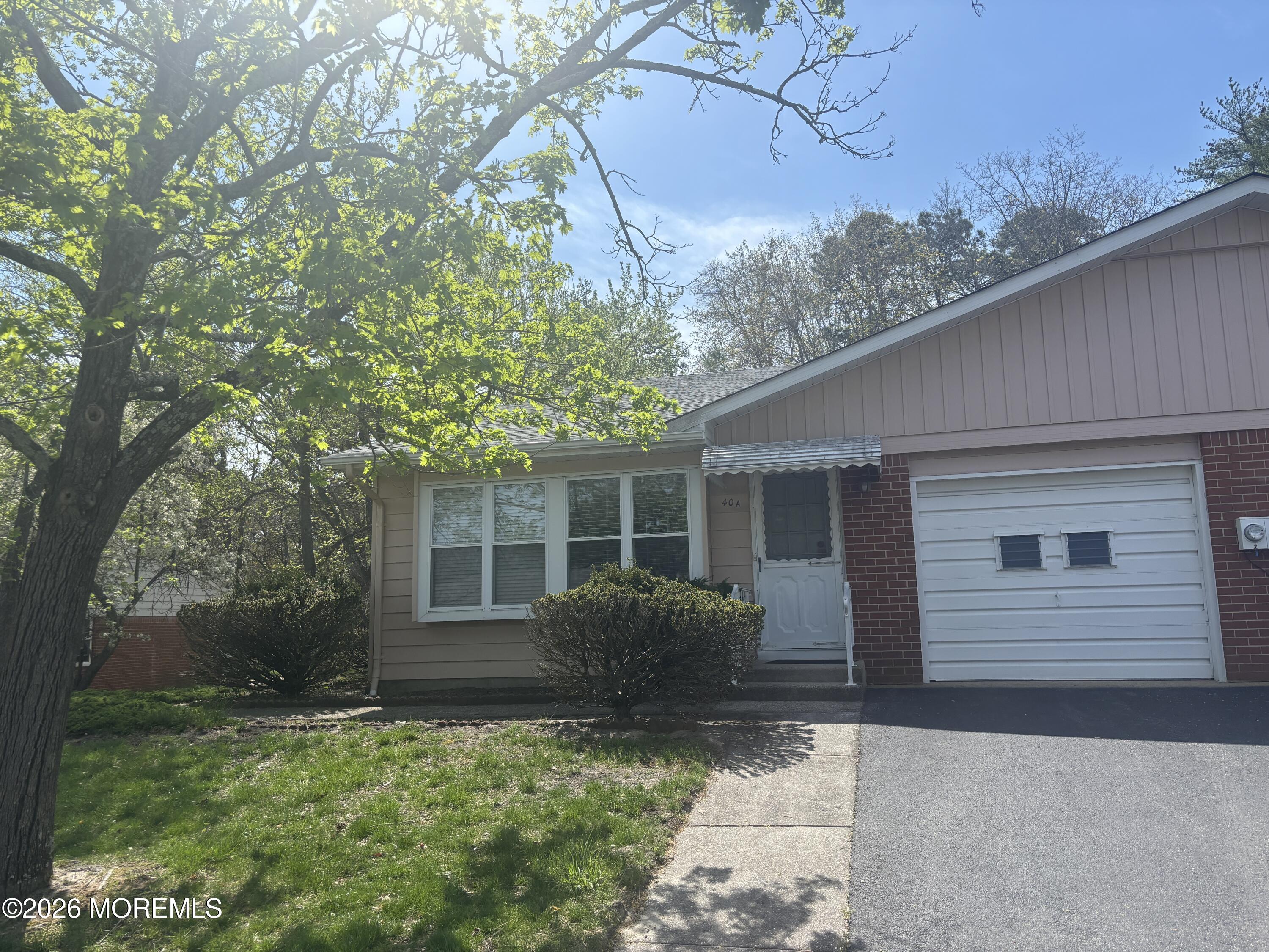40 Franklin Lane a — photo