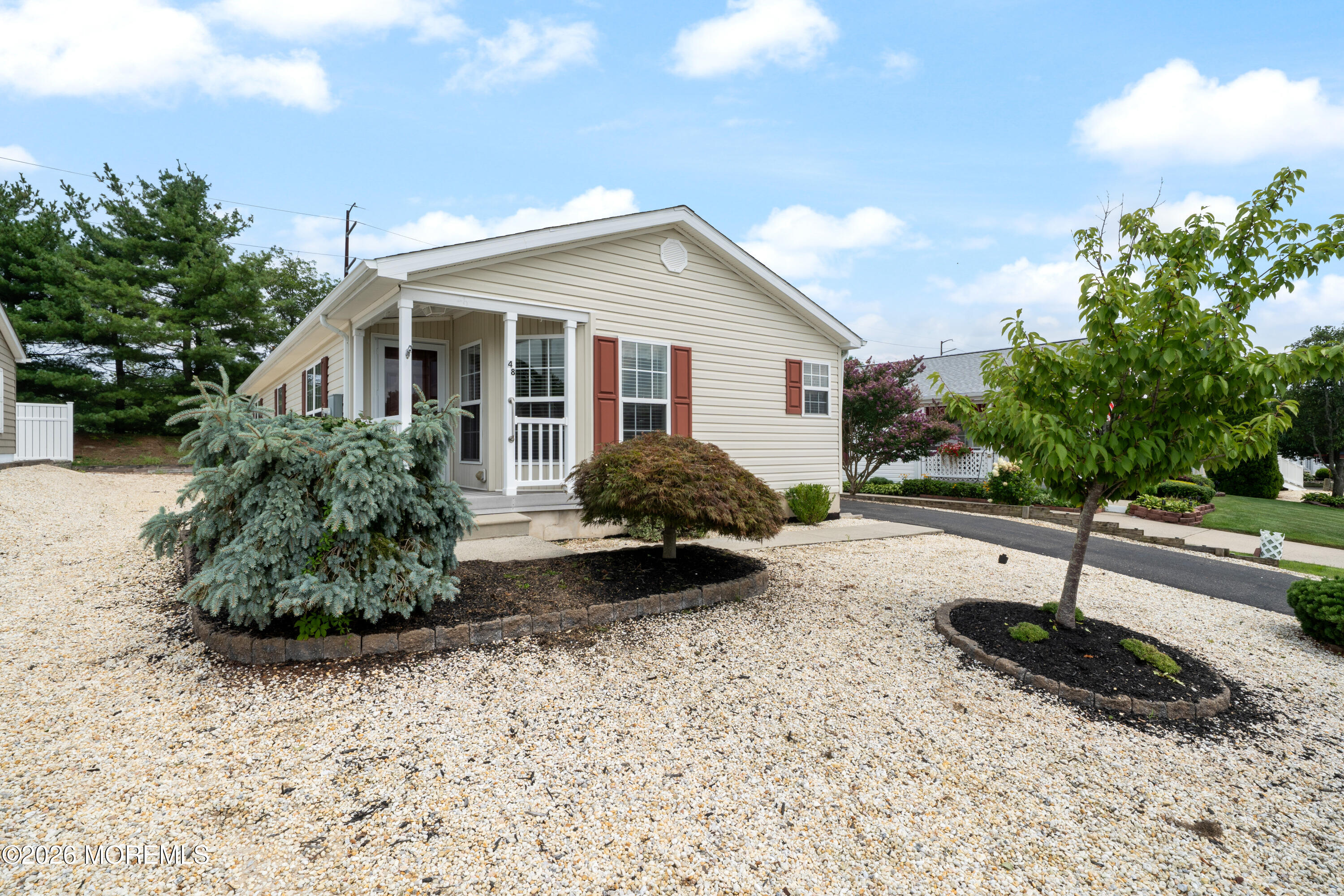 48 Fort Lee Drive — photo
