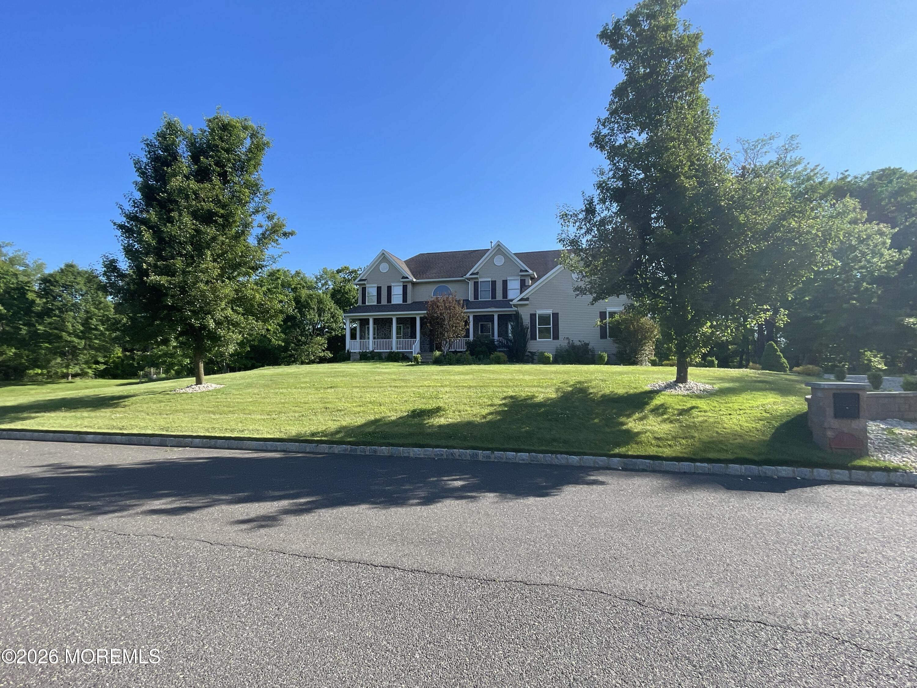15 Hope Drive — photo