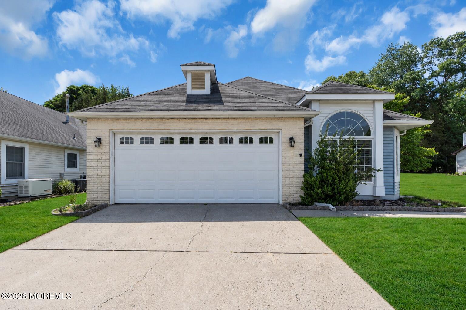 1417 Burr Oak Road — photo