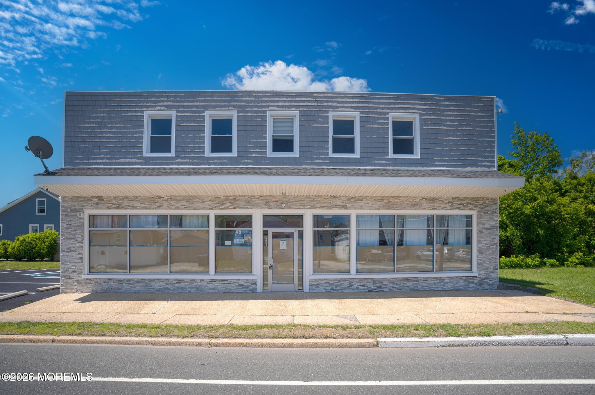 605 State Route 35 Unit 2 — photo