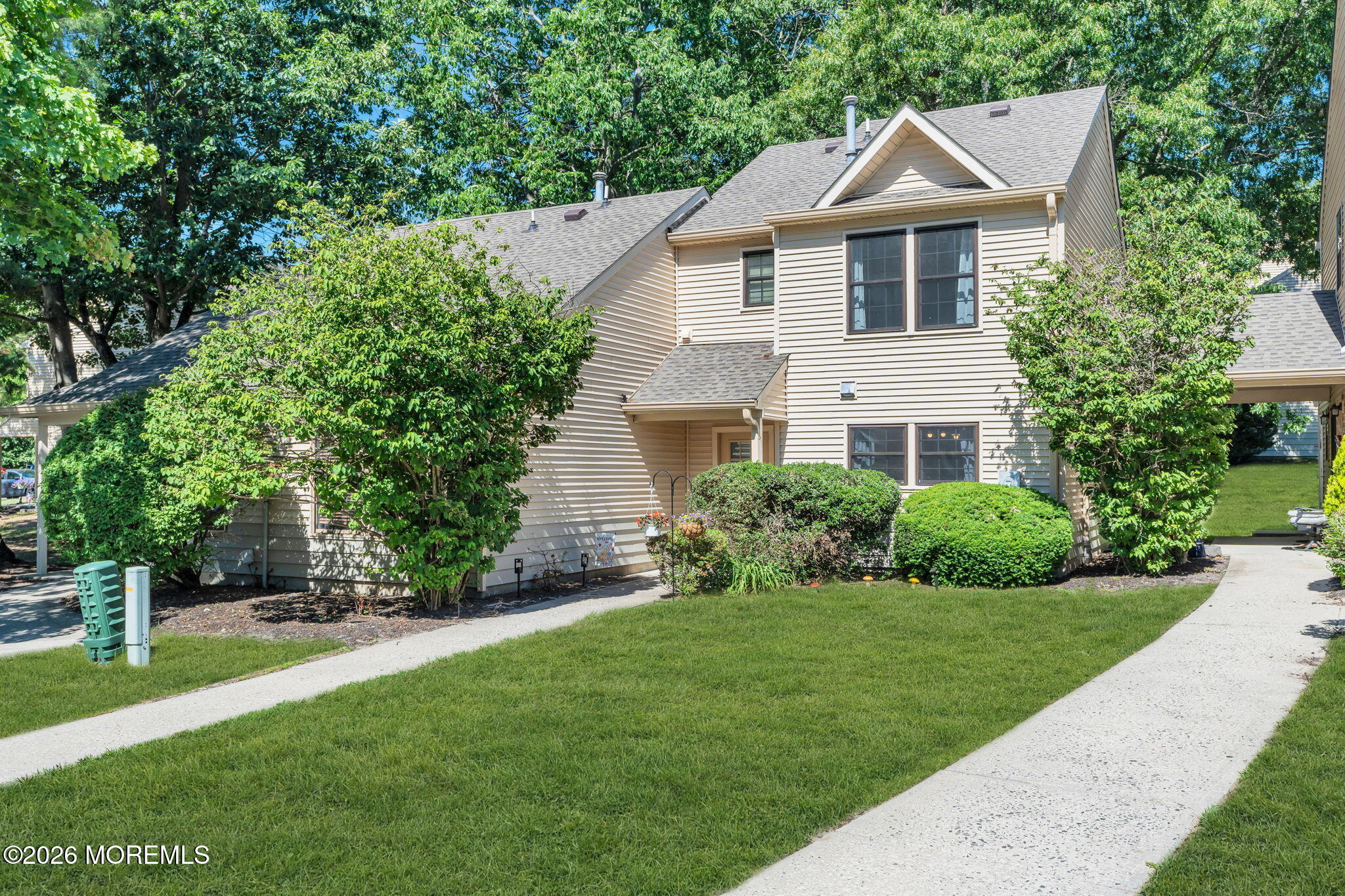 81 Whispering Oaks Way — photo
