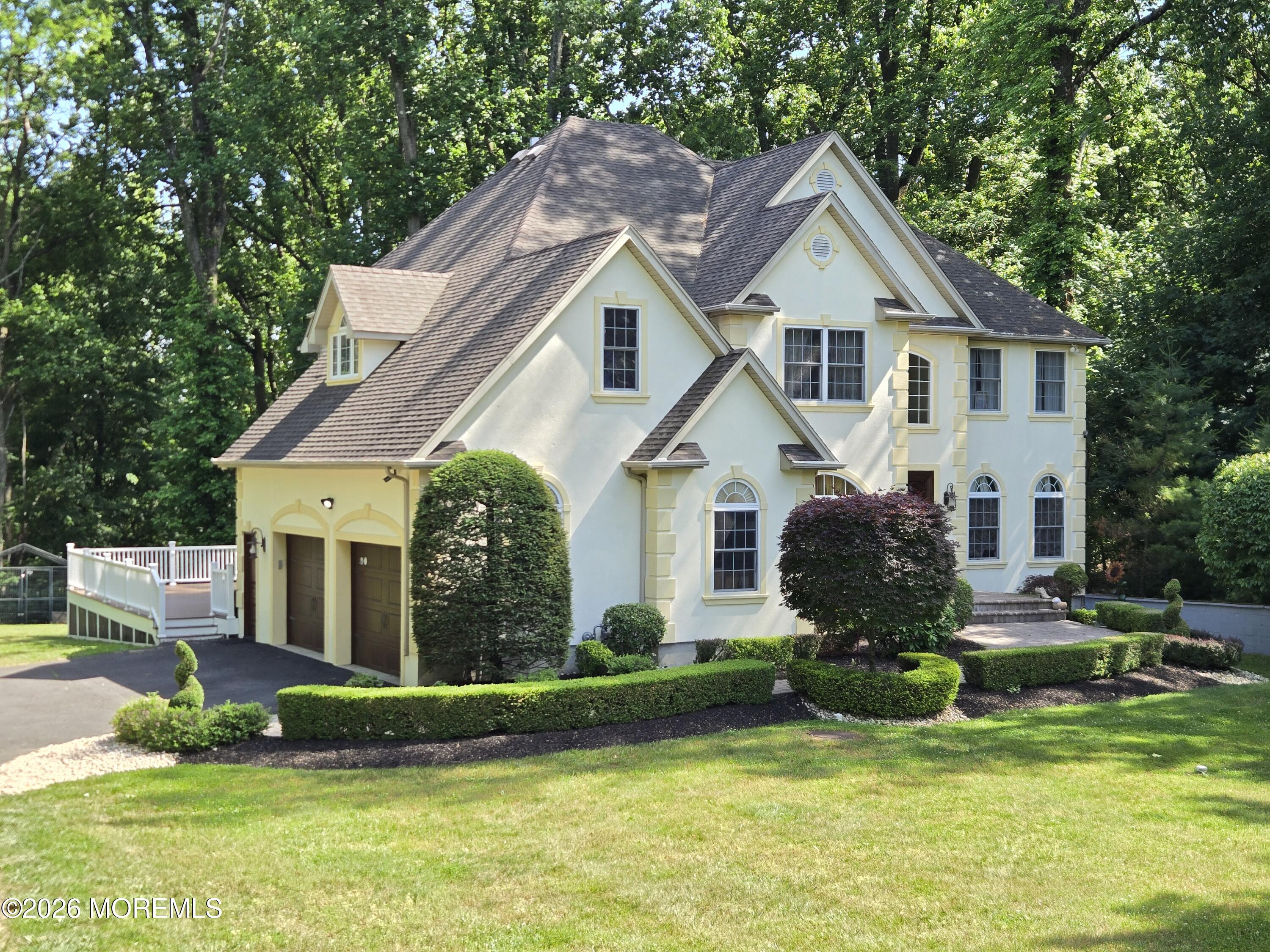 112 Beacon Hill Road — photo