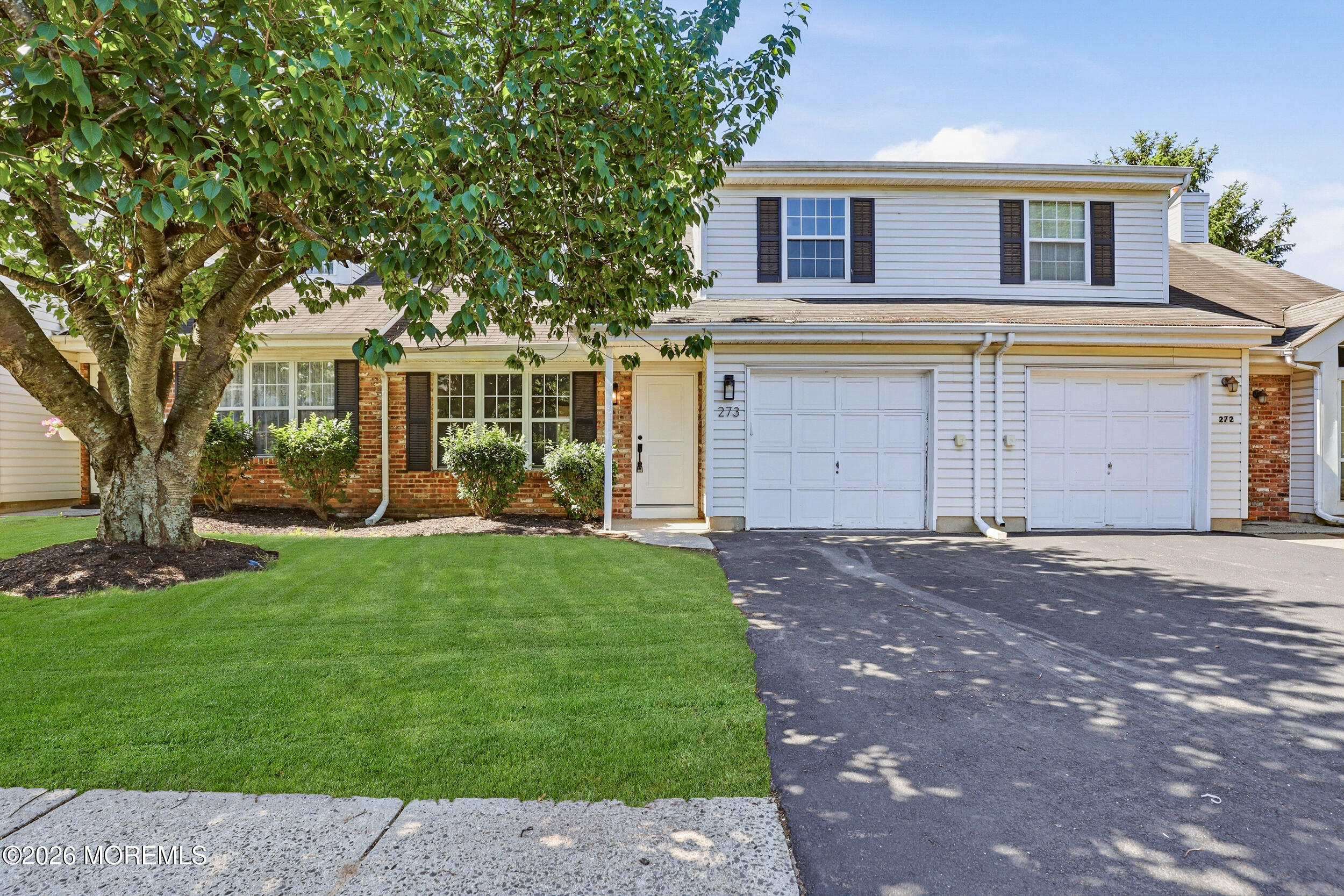 273 Edgeware Court — photo