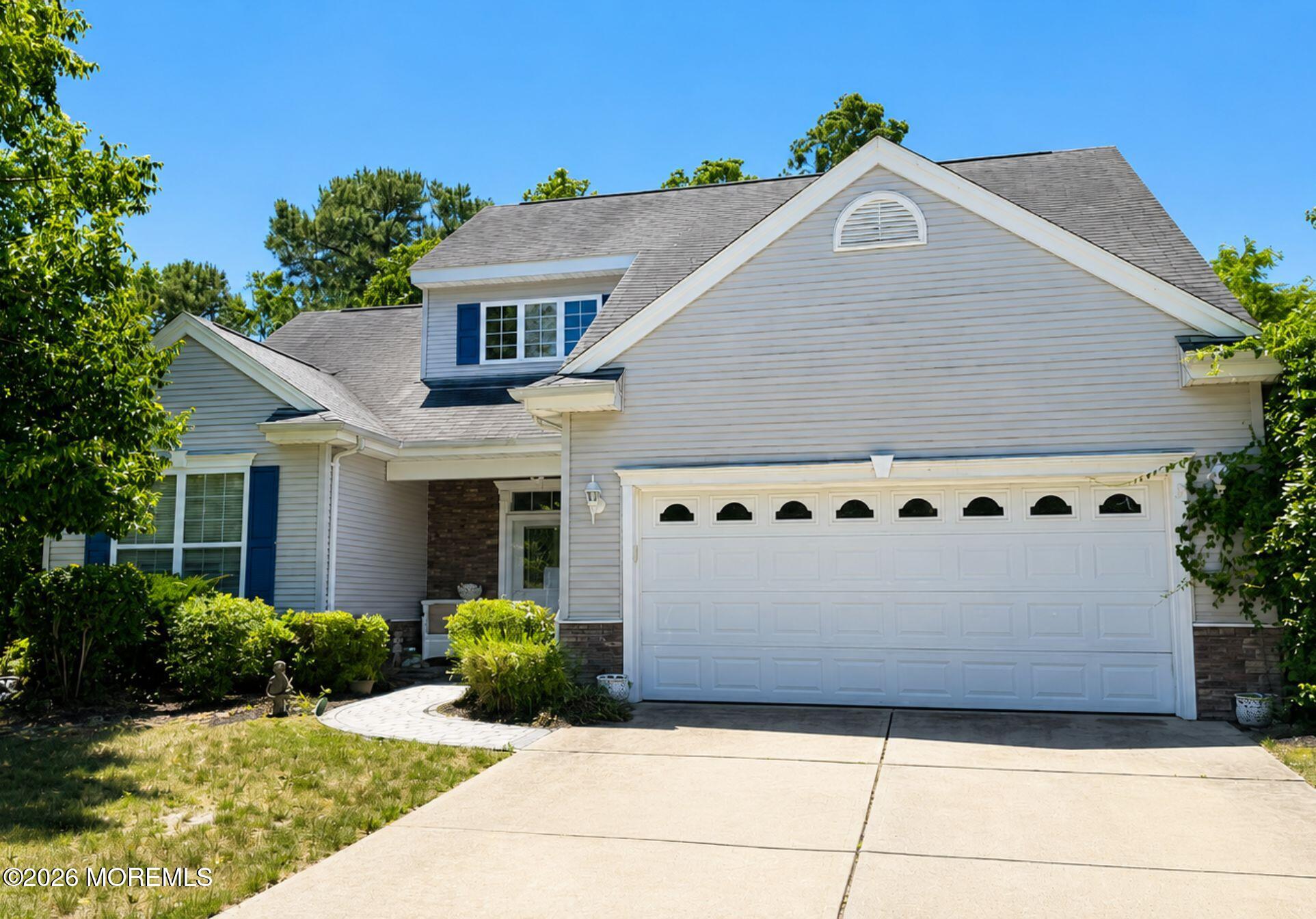17 Sweetwater Drive — photo