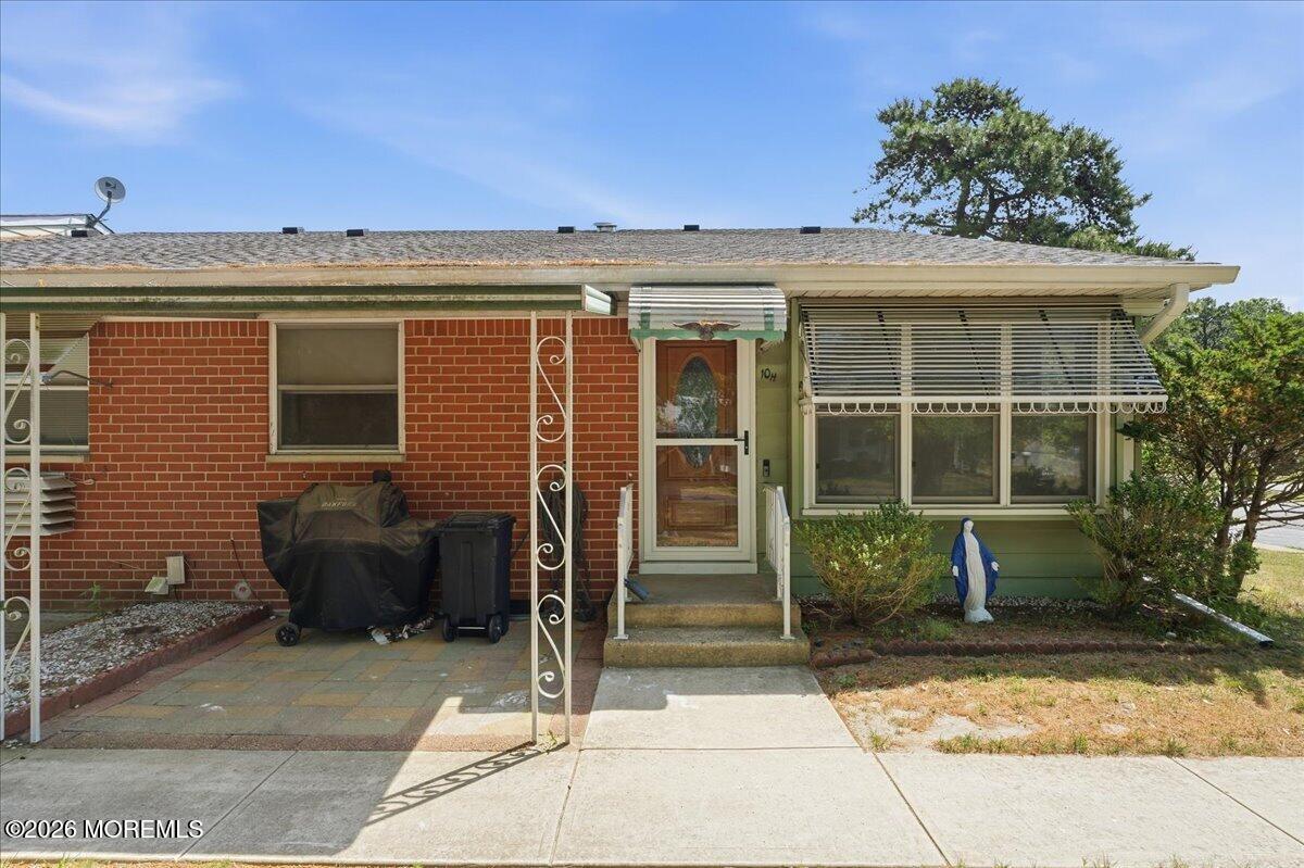 10 H Bennington Lane — photo
