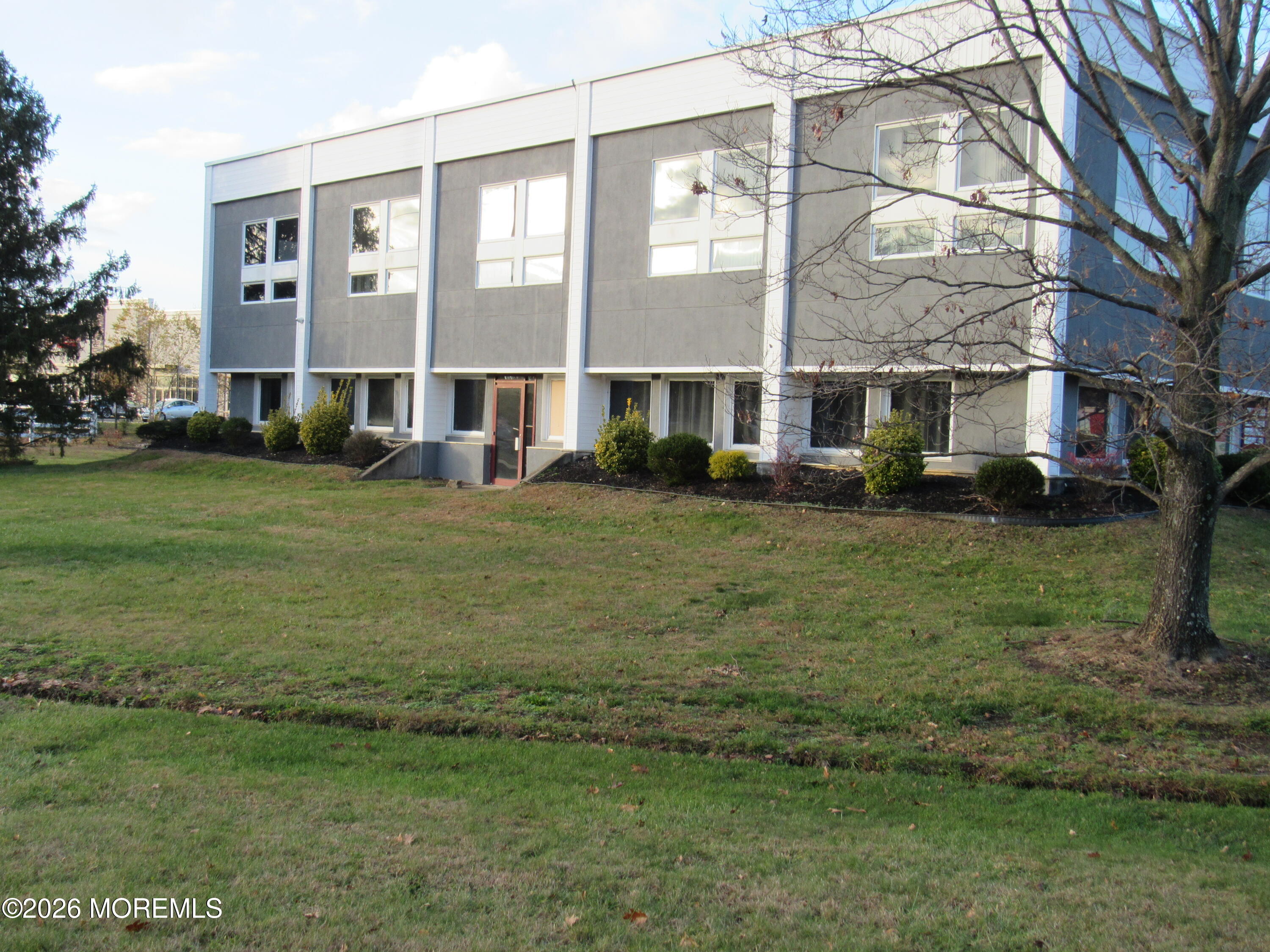 981 Route 33 B — photo