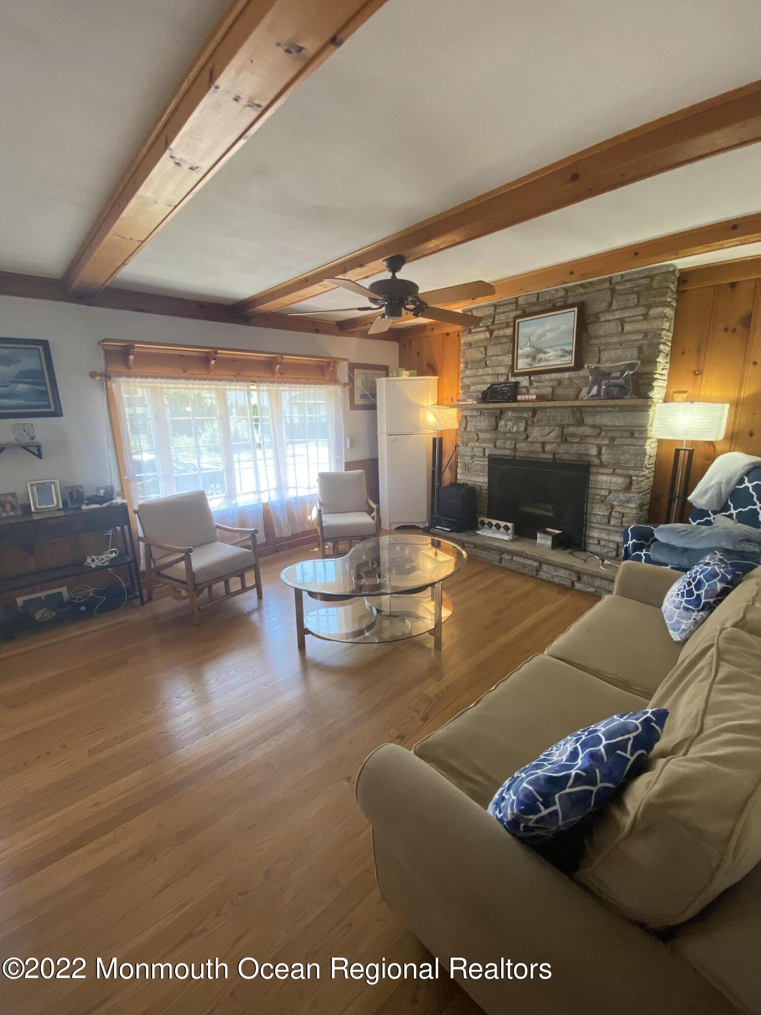 7 Campbell Court — photo