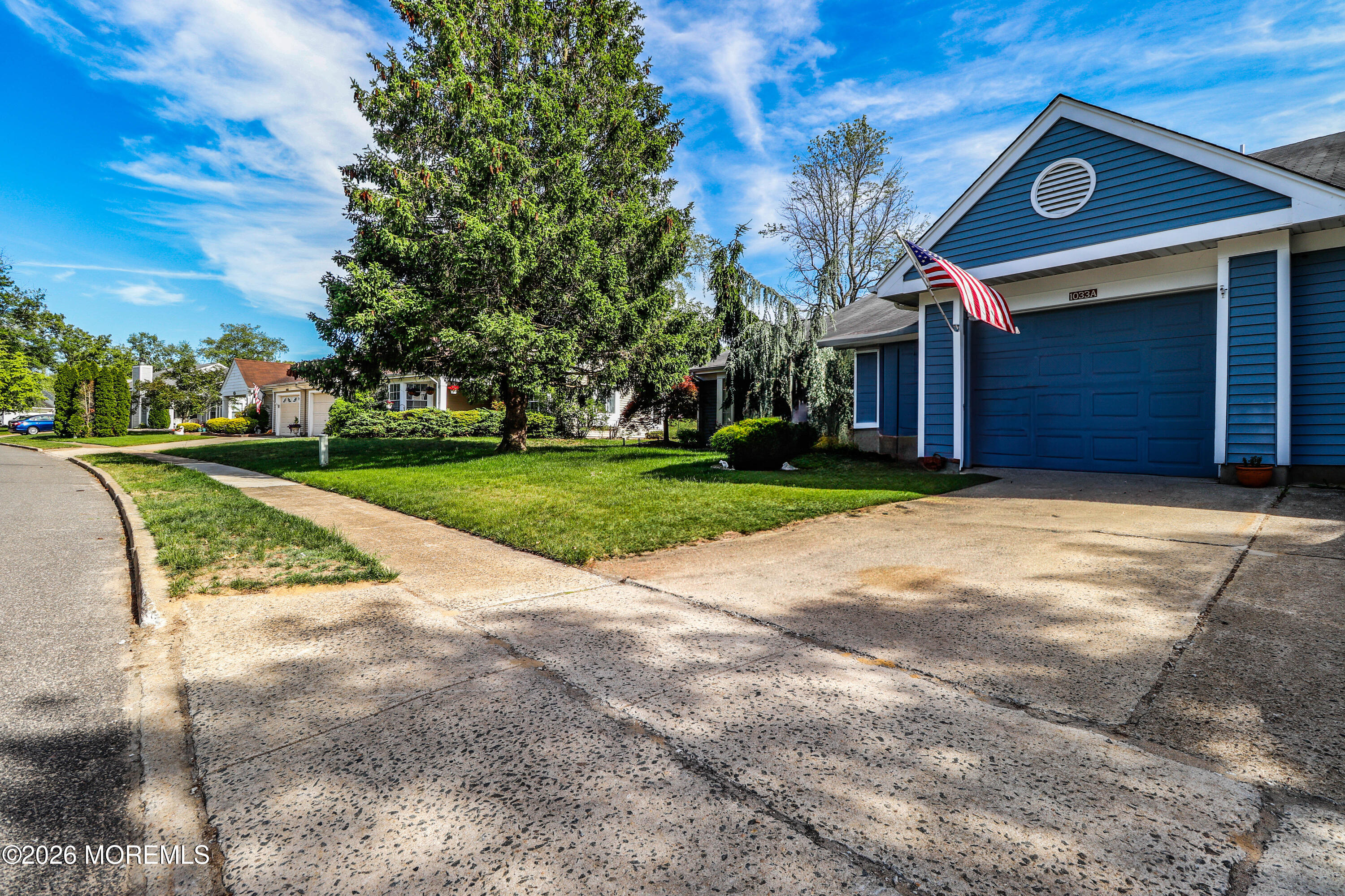 1033A Thornbury Lane — photo