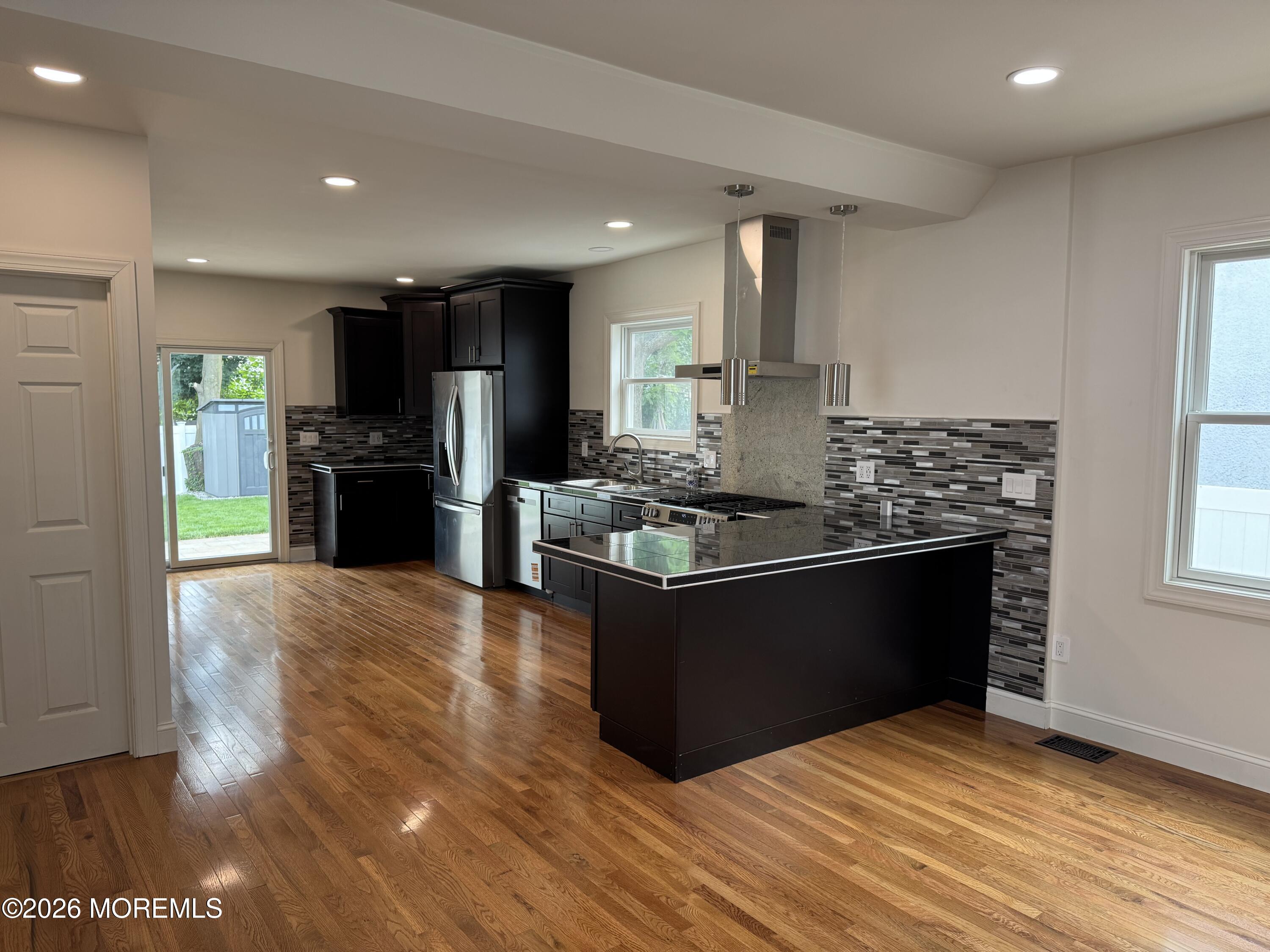 13 Locust Avenue — photo