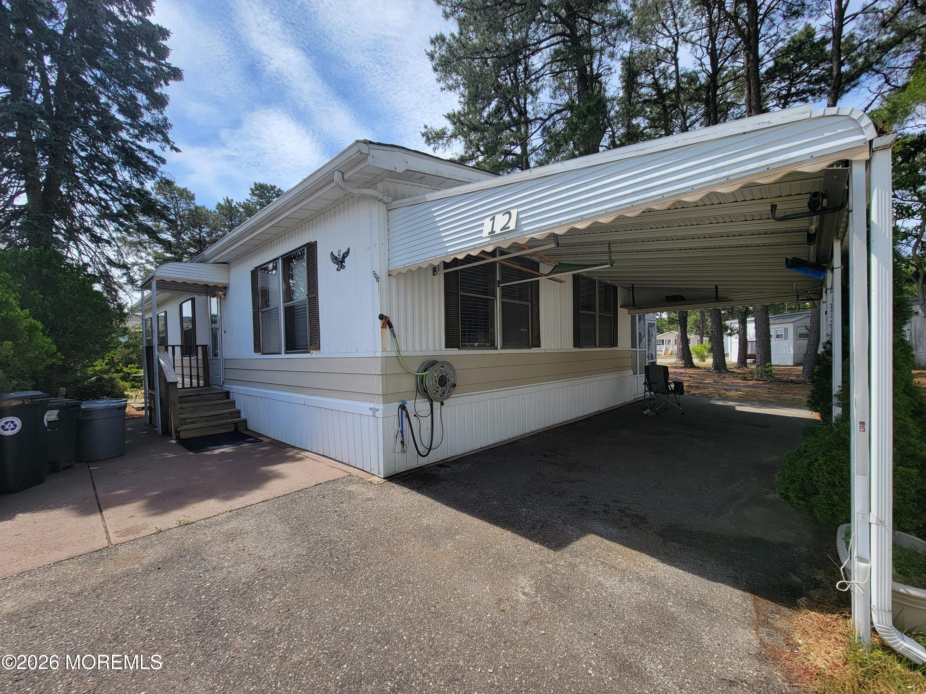 12 Kingfisher Way — photo