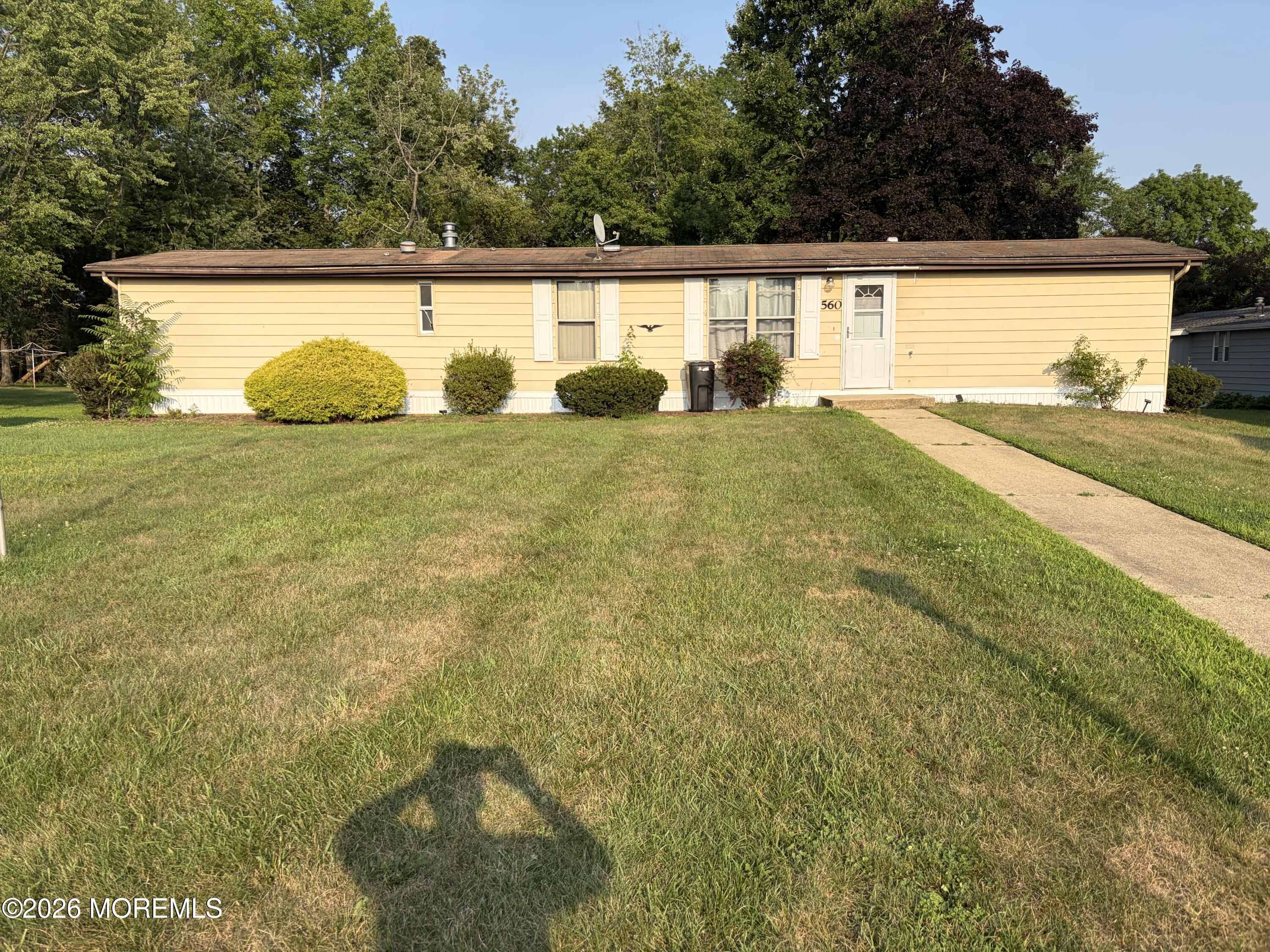 560 Sara Drive — photo