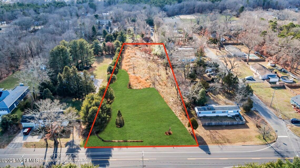 3245 Ridgeway Road — photo