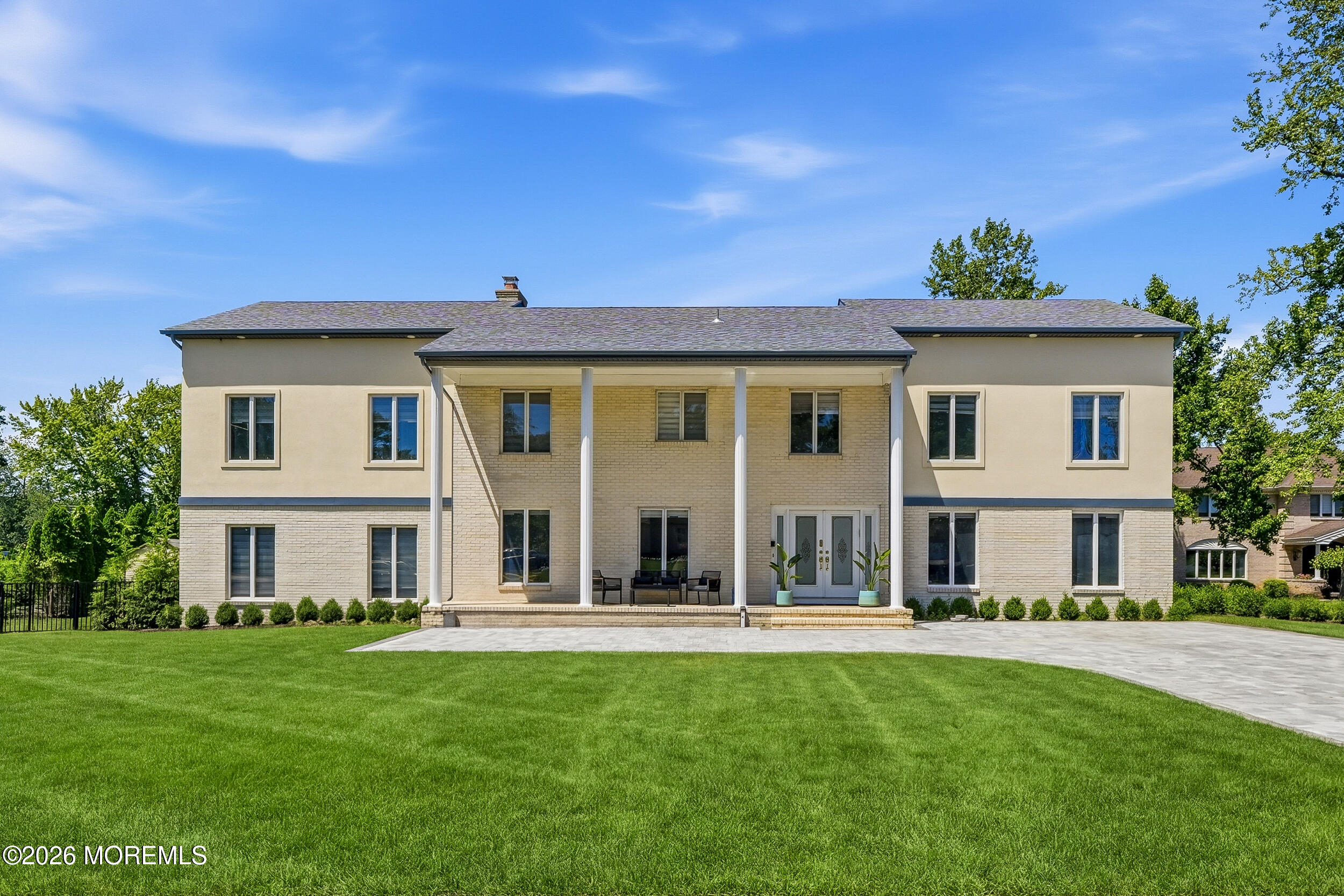 4 Mount Court — photo
