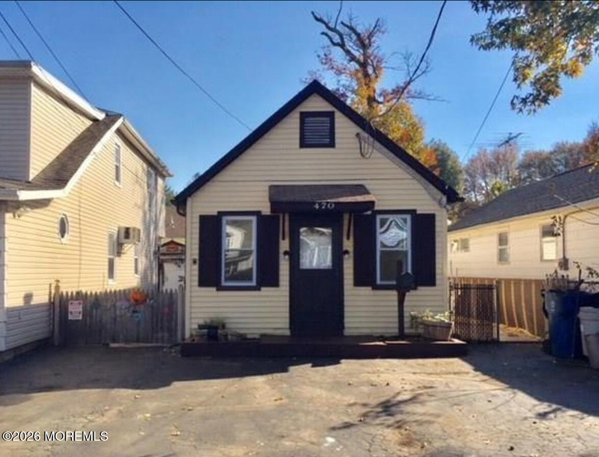 470 Brookside Avenue — photo