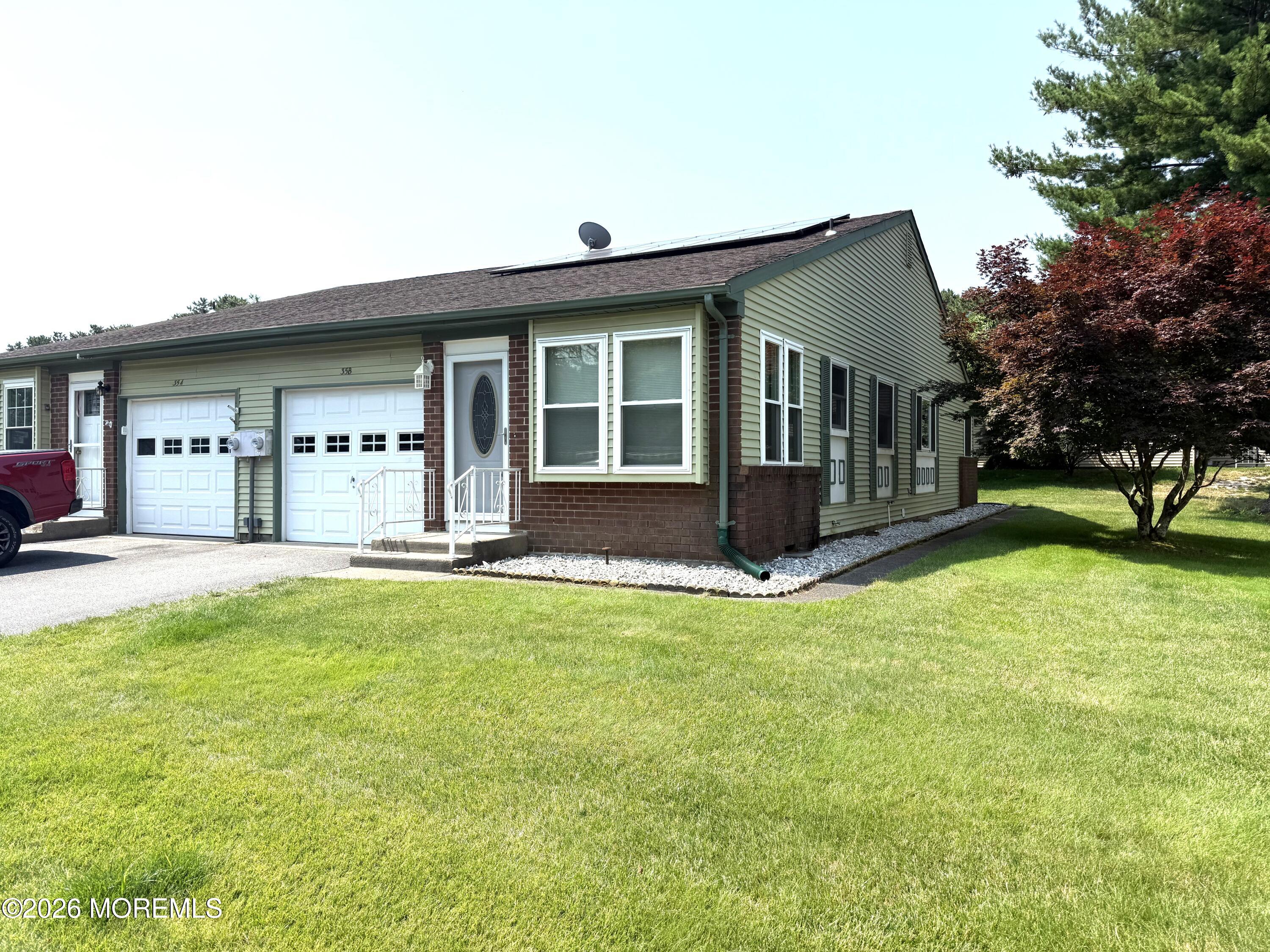 35B Easton Drive B — photo
