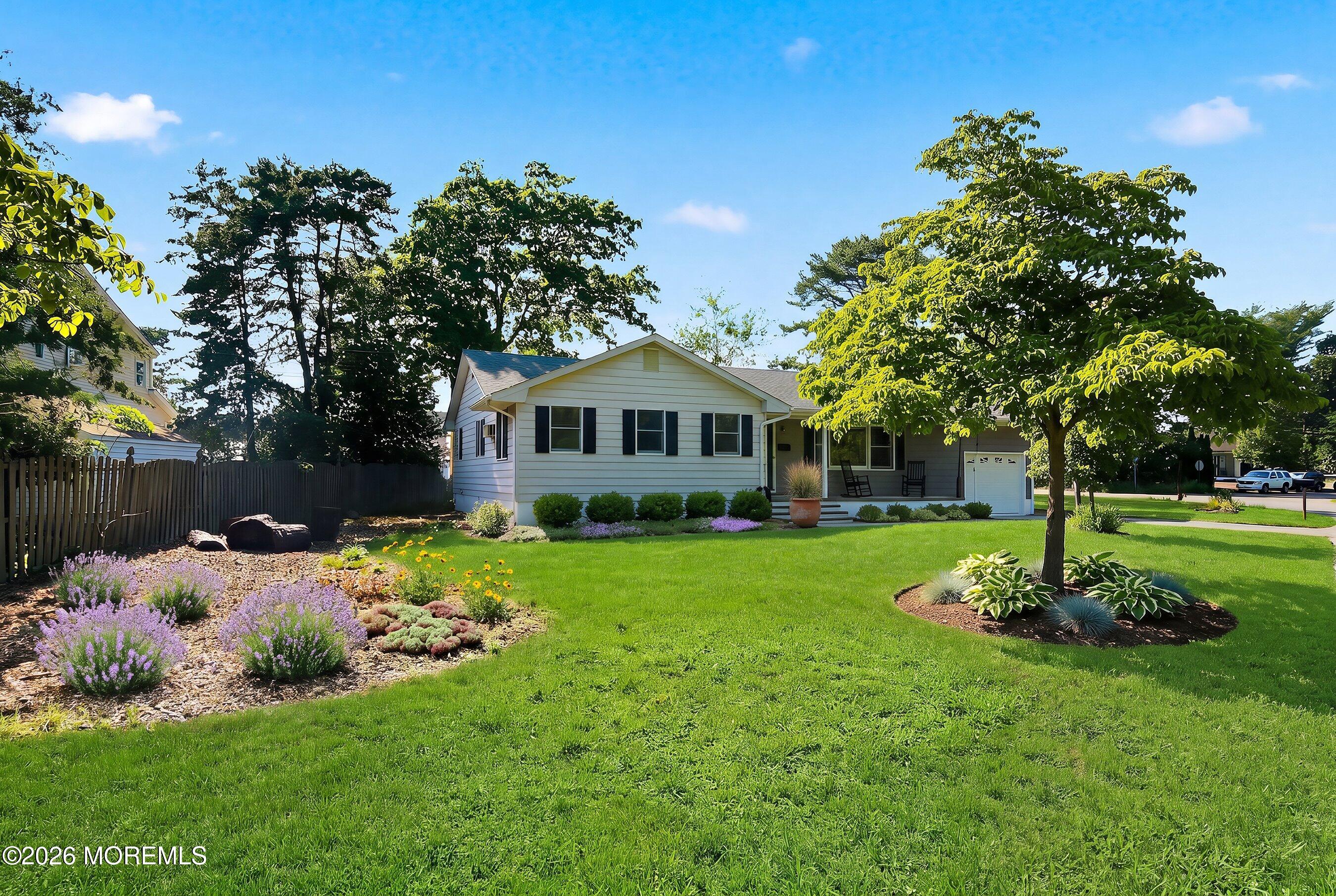 1409 Edgemere Avenue — photo