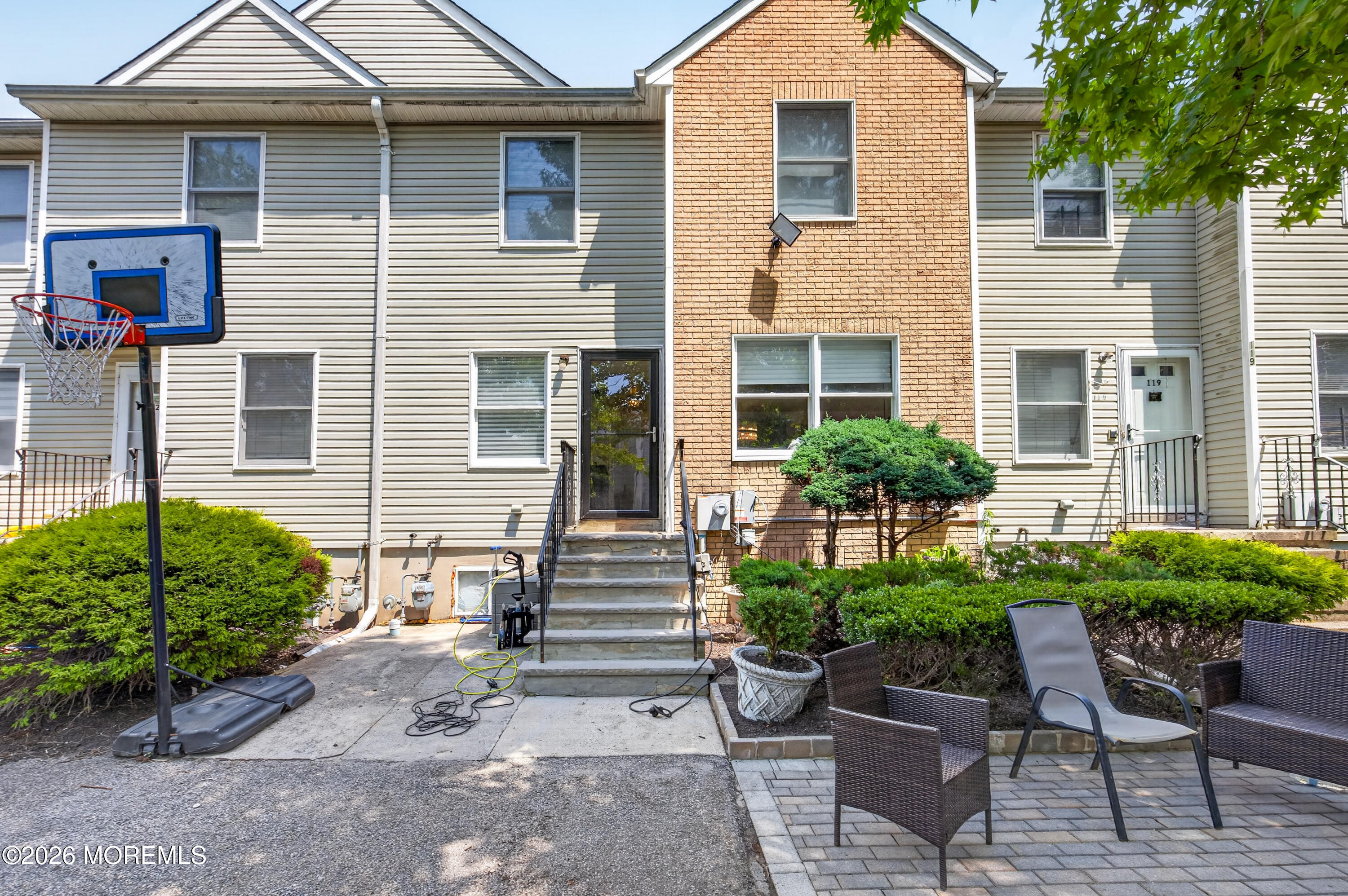 121 Forest Park Circle — photo