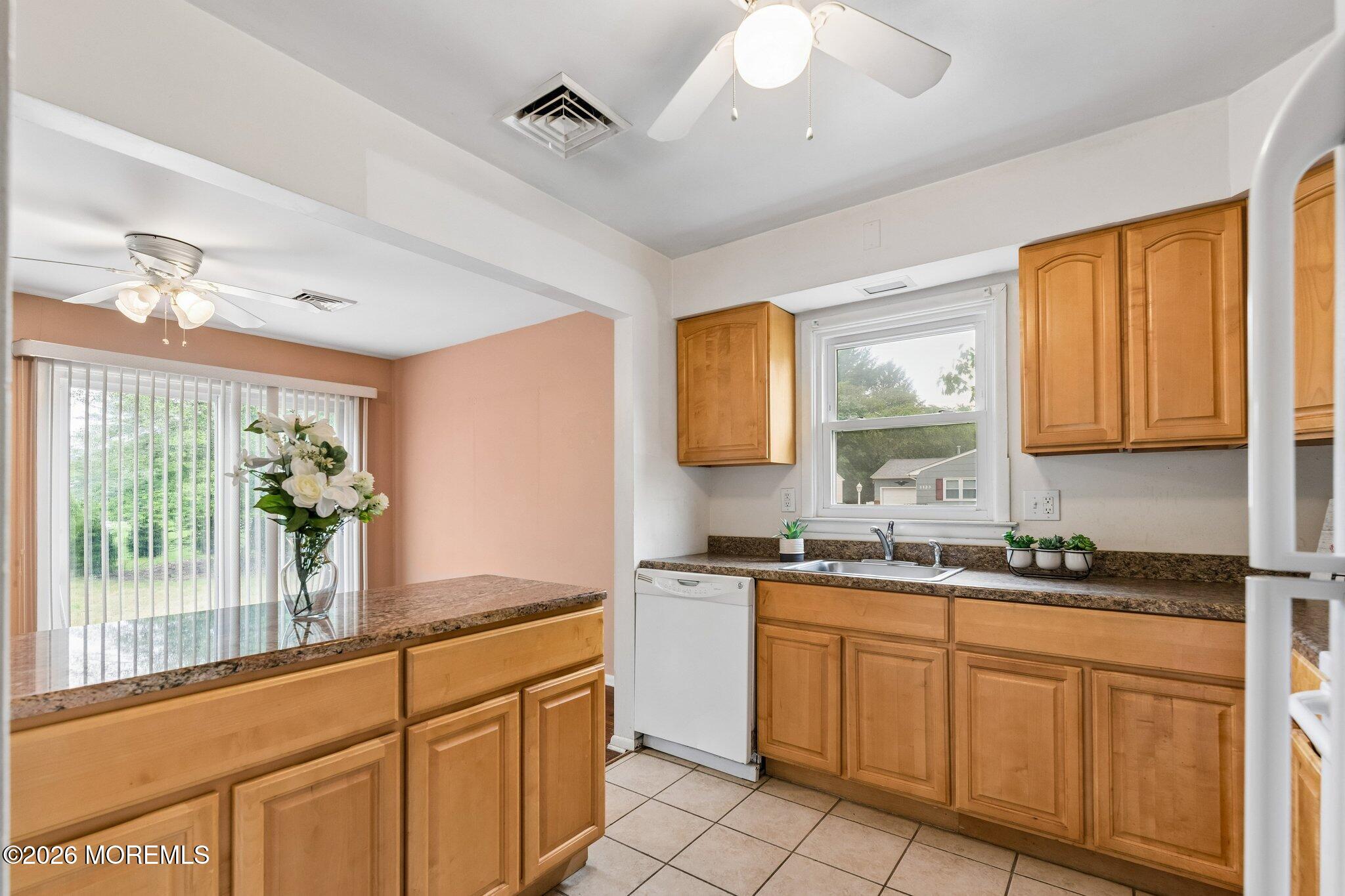 2 Sutherland Court — photo