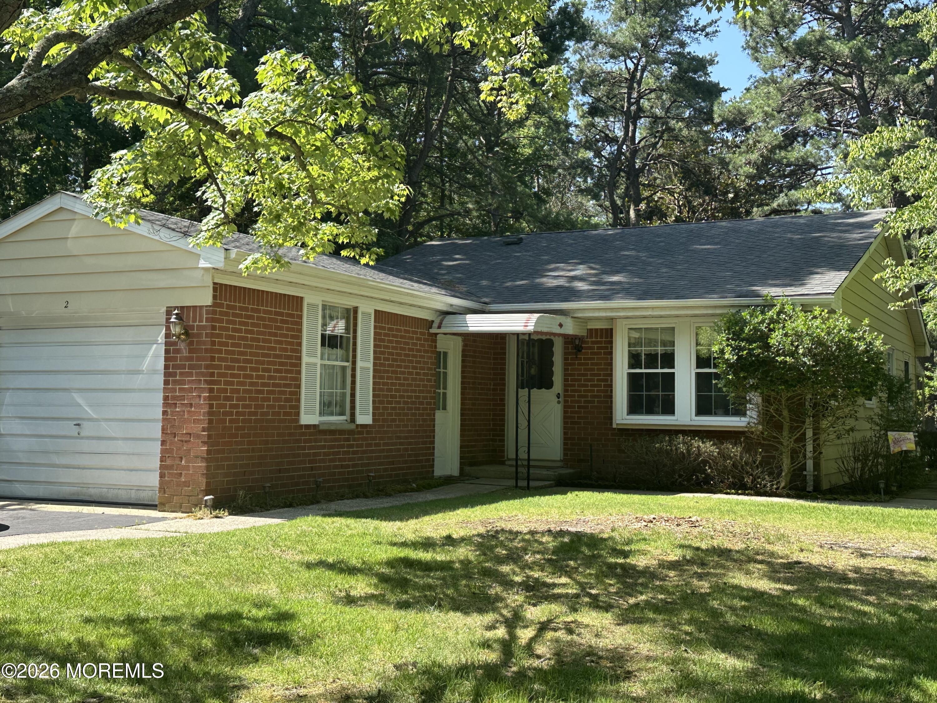 2 Concord Lane — photo