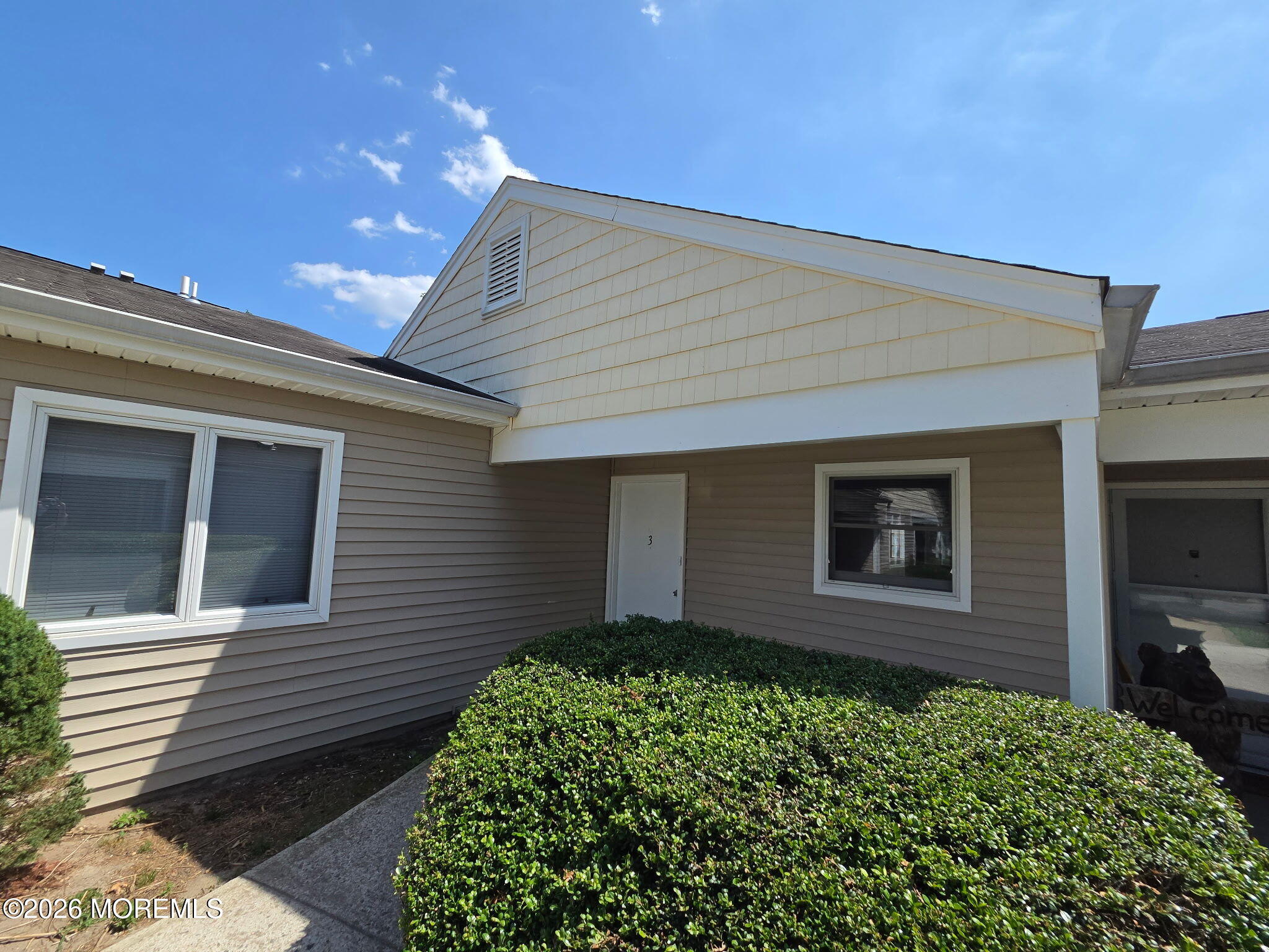 1700 Nj 37 W 115-03 — photo
