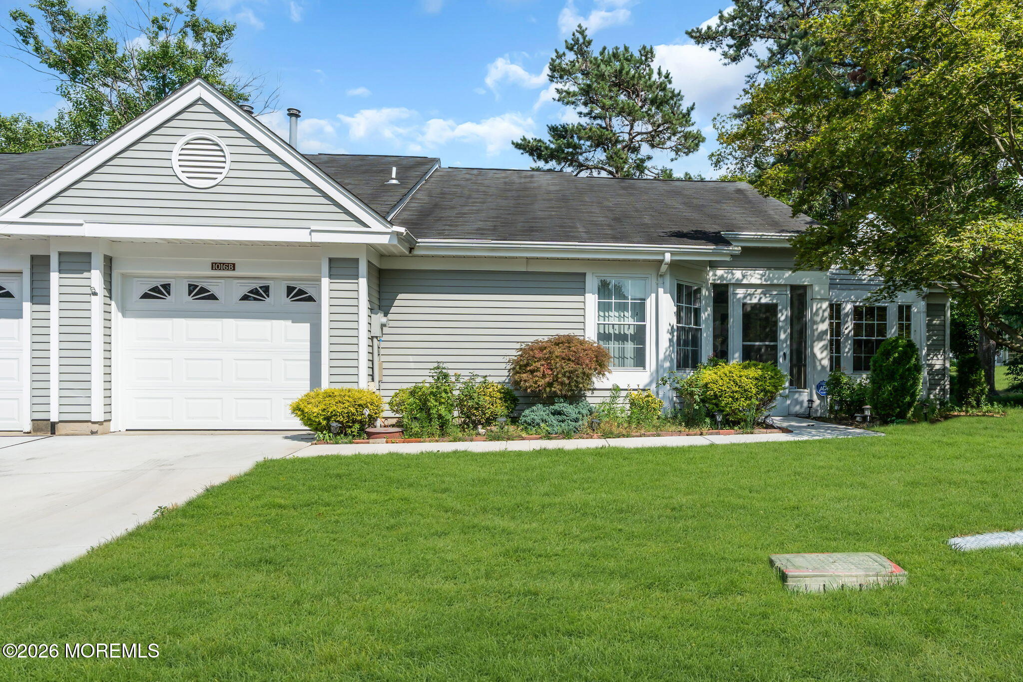 1016B Buckingham Drive — photo