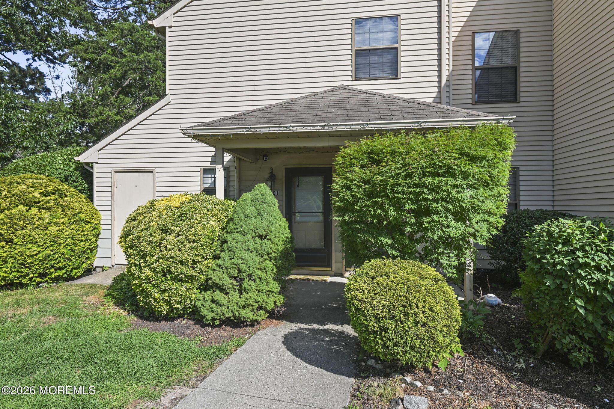101 Bluebell Drive — photo