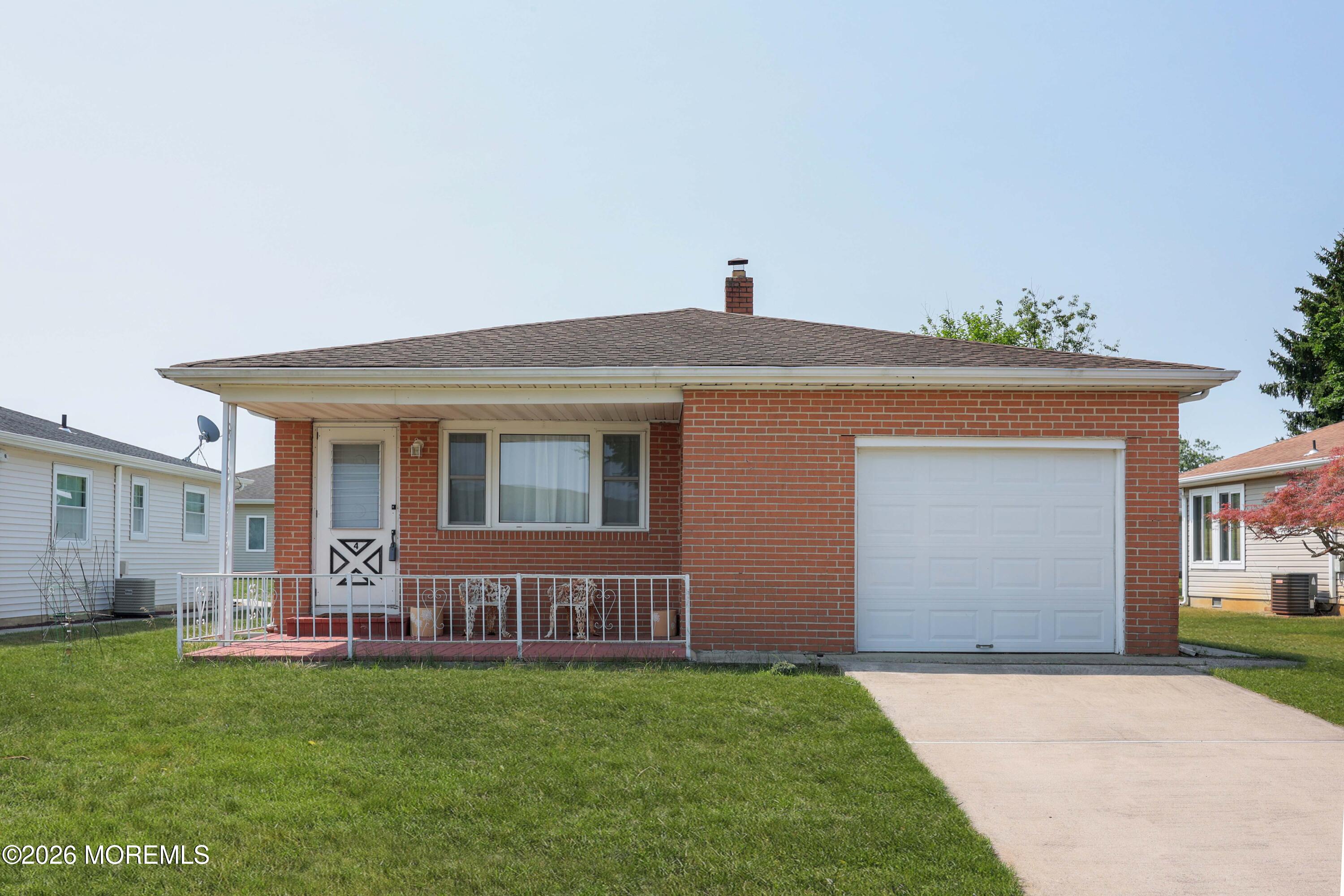 4 Corinth Place — photo