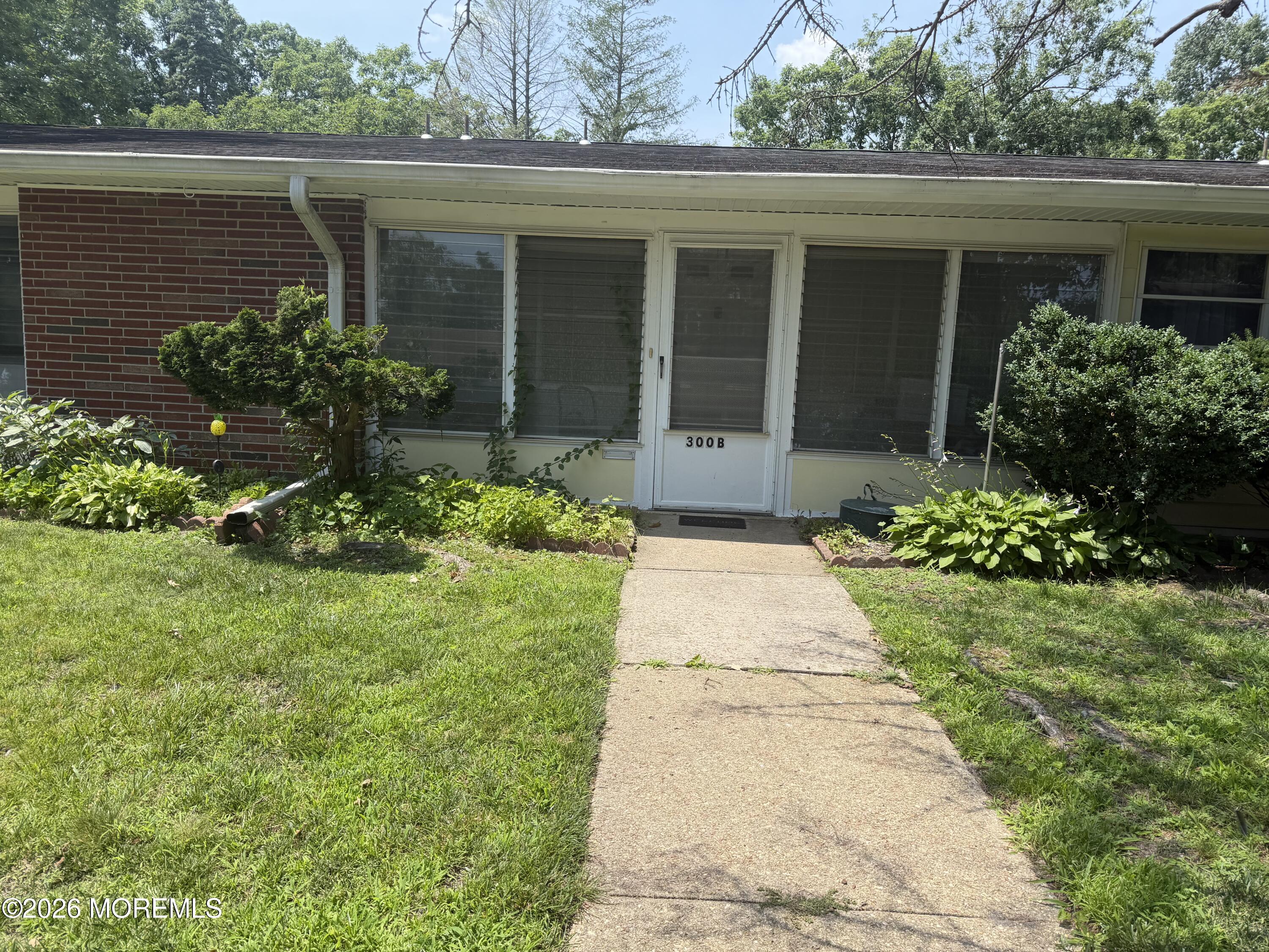 300B W Malvern Court B — photo