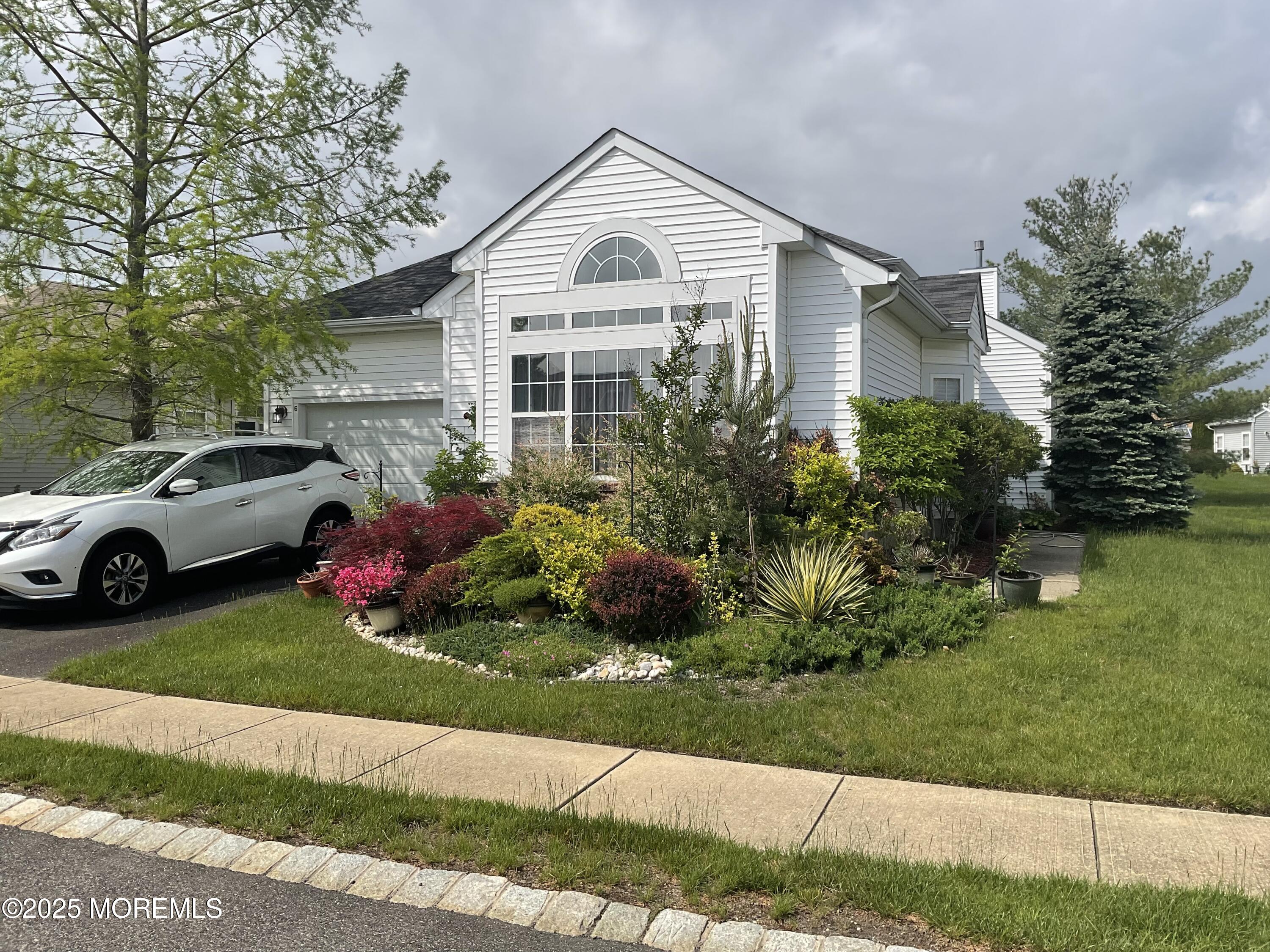 6 Ravenna Road — photo