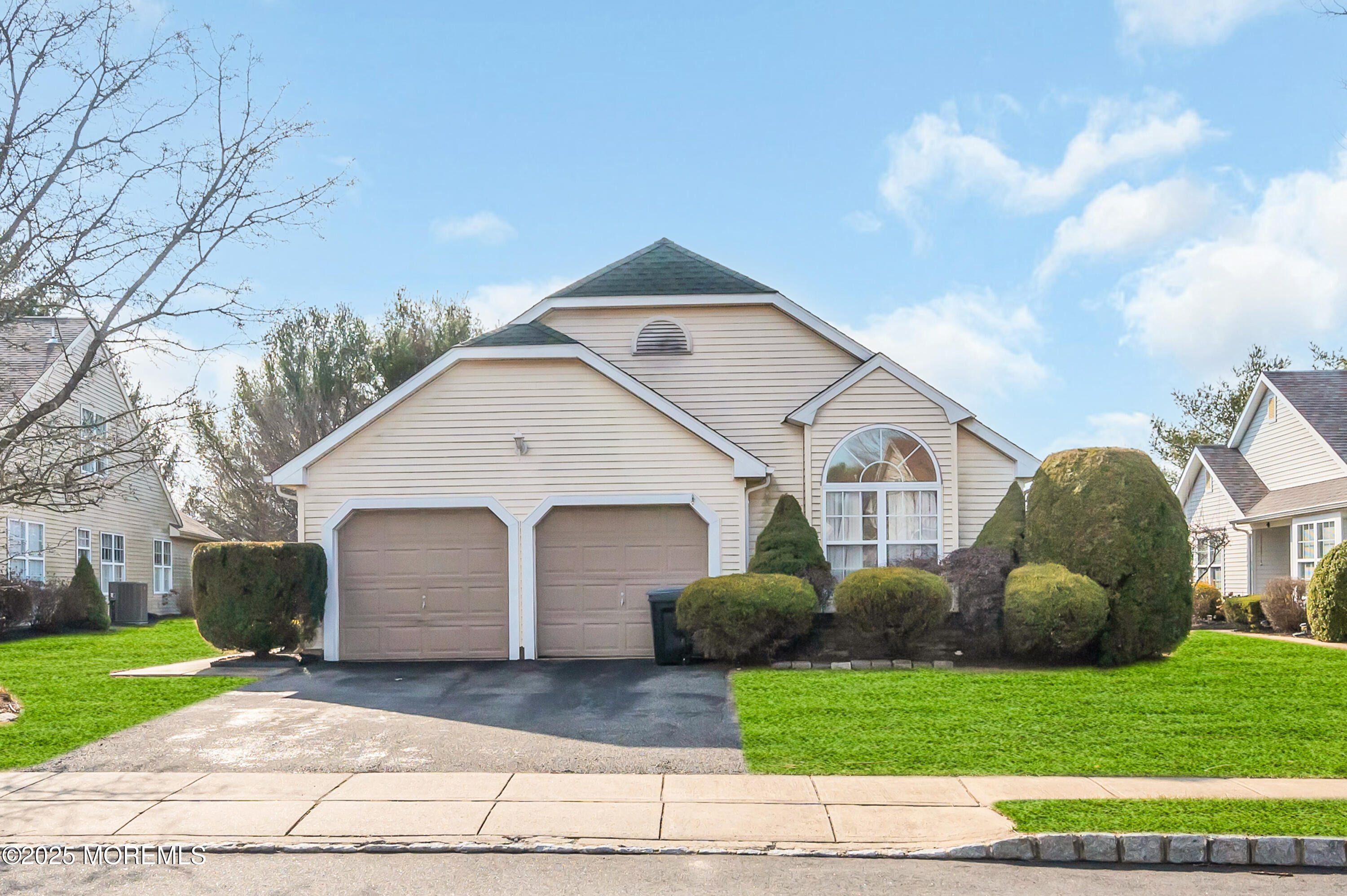 2674 Meadow Lake Drive — photo