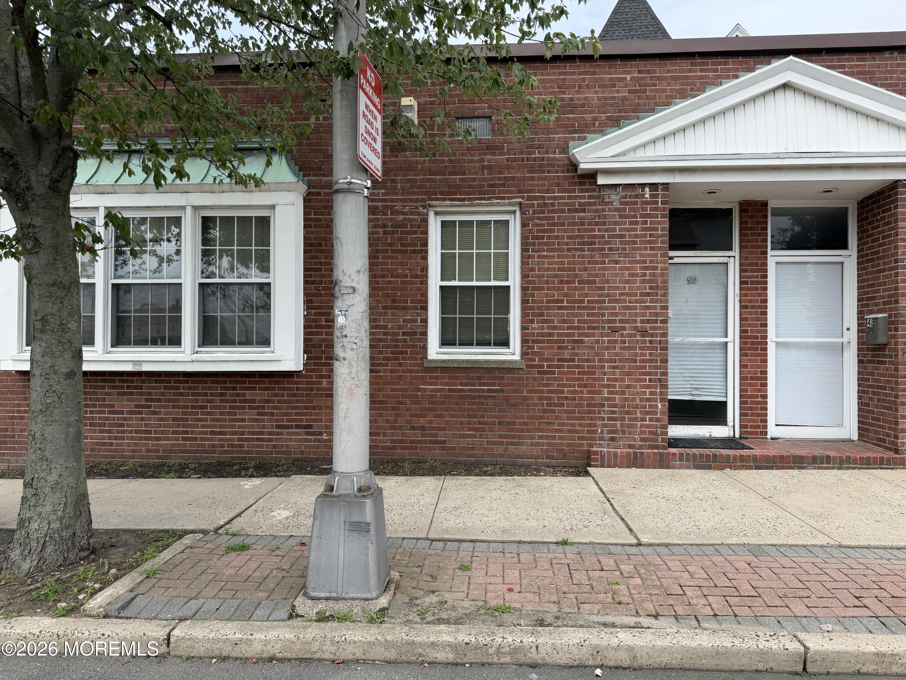 50 Memorial Parkway — photo