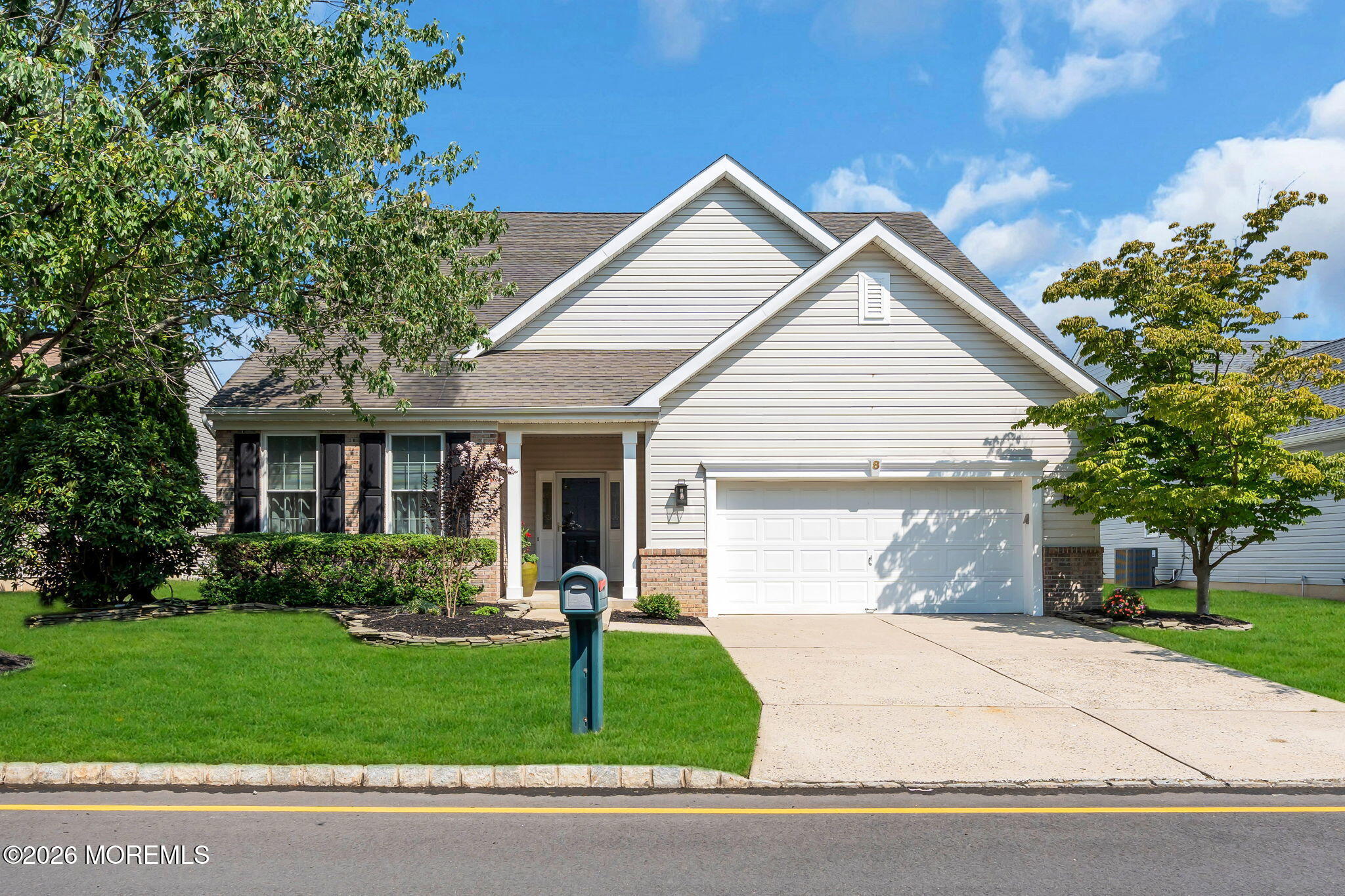 8 Tall Pines Drive — photo