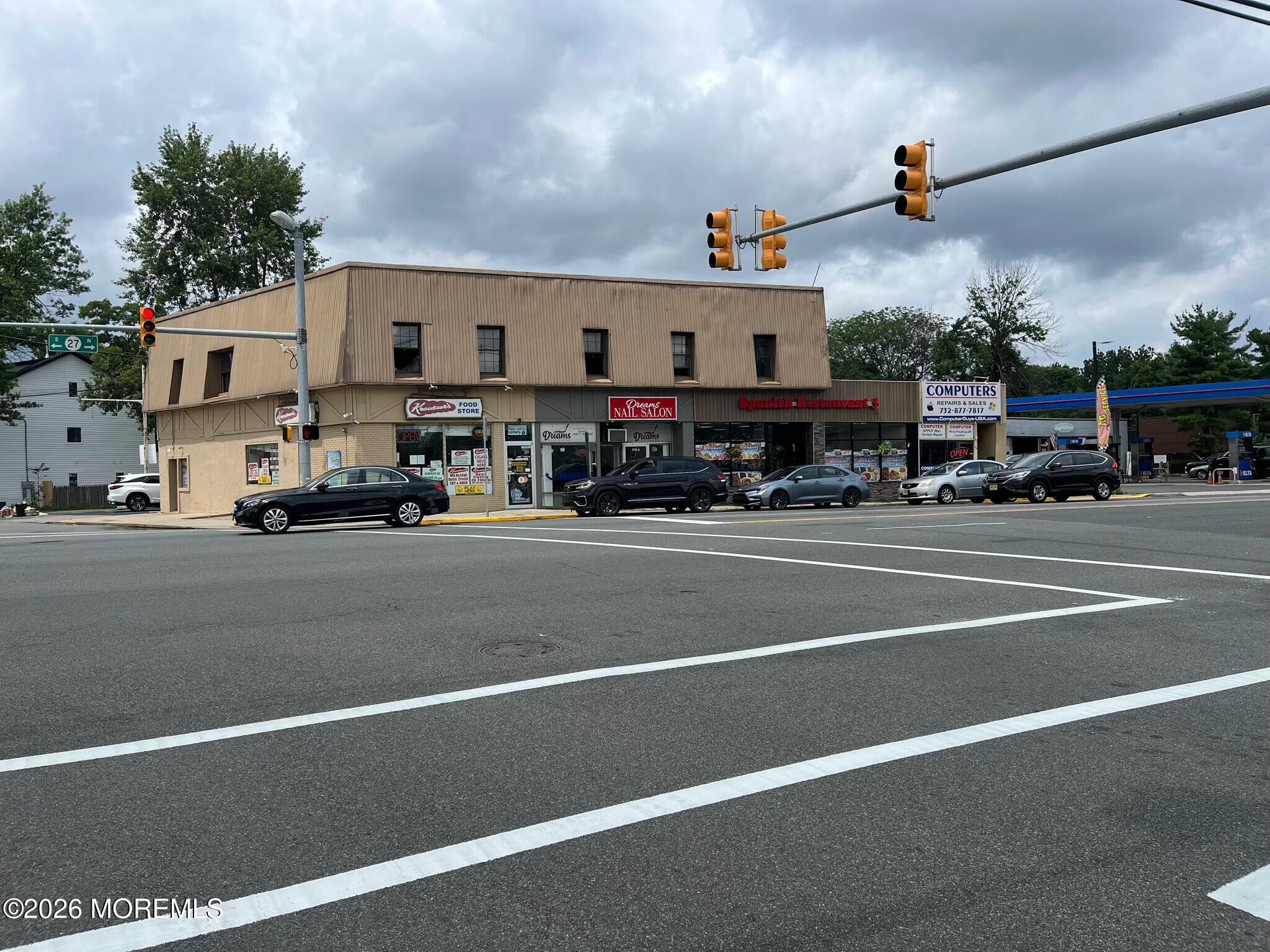 978 St Georges Avenue — photo
