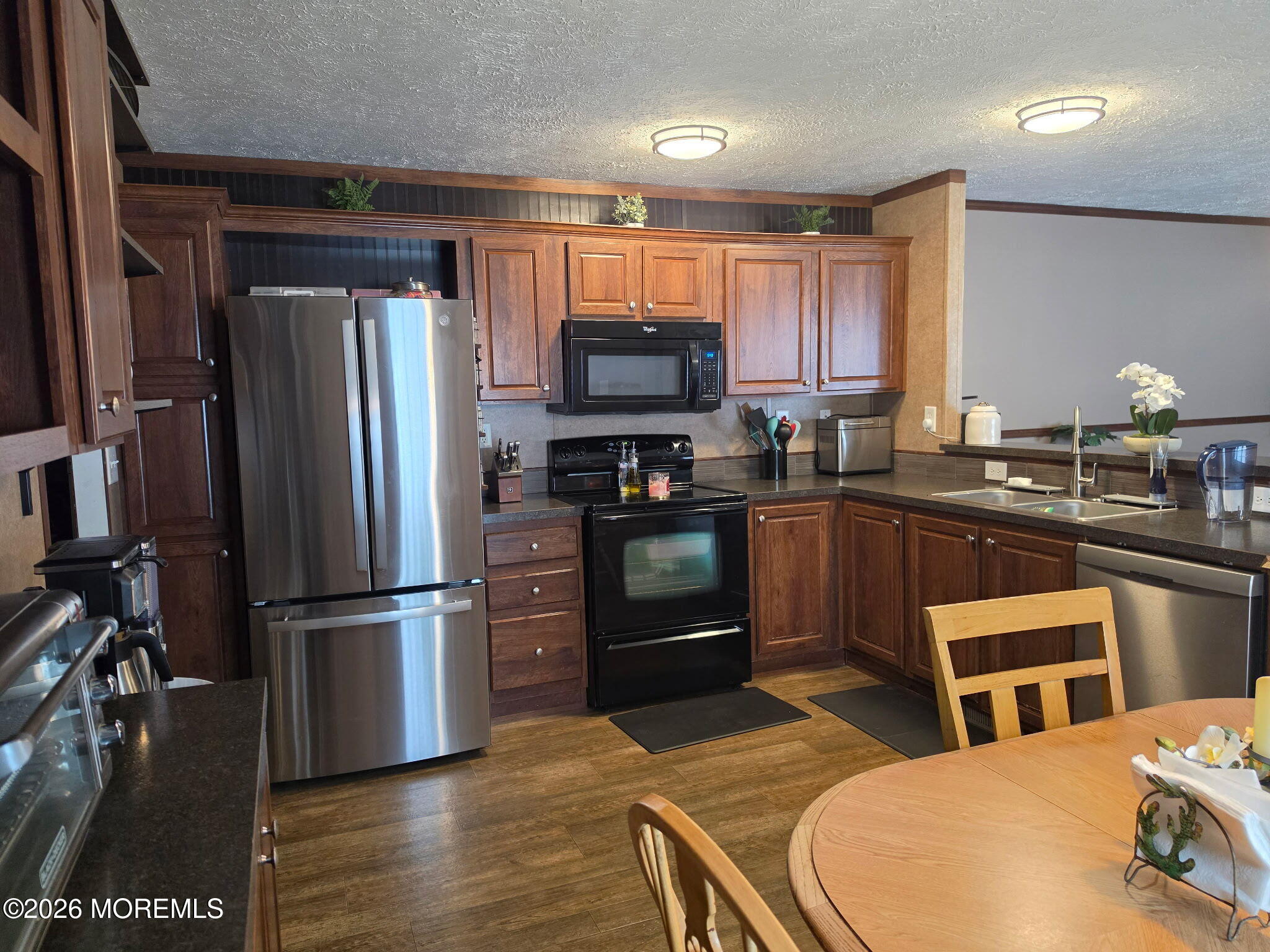 31 Henry Circle — photo