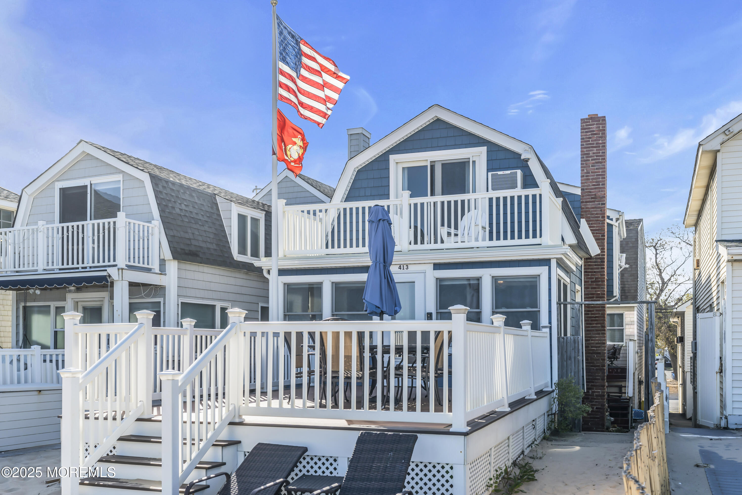 413 Beachfront — photo