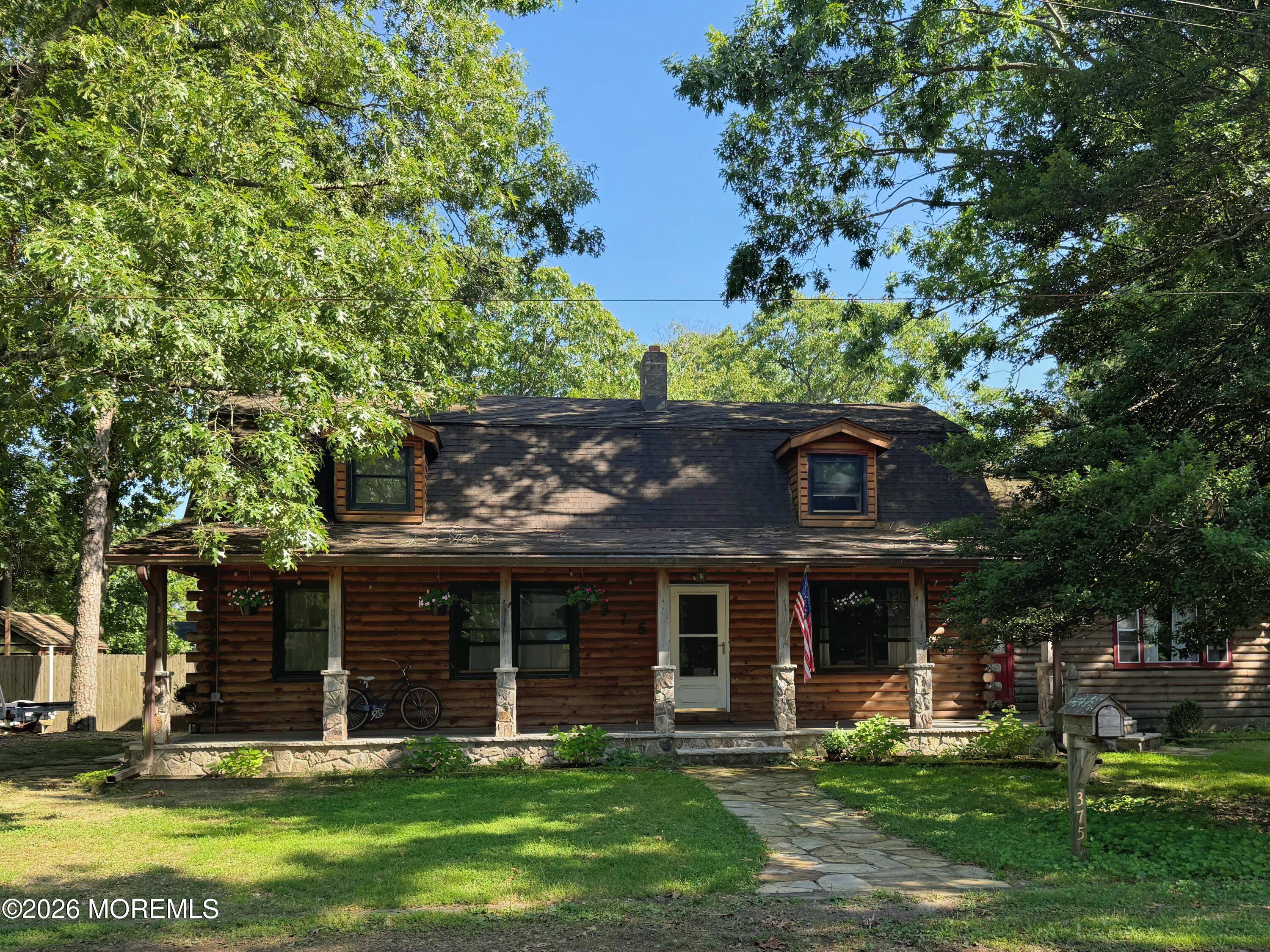 375 Arrowhead Drive — photo