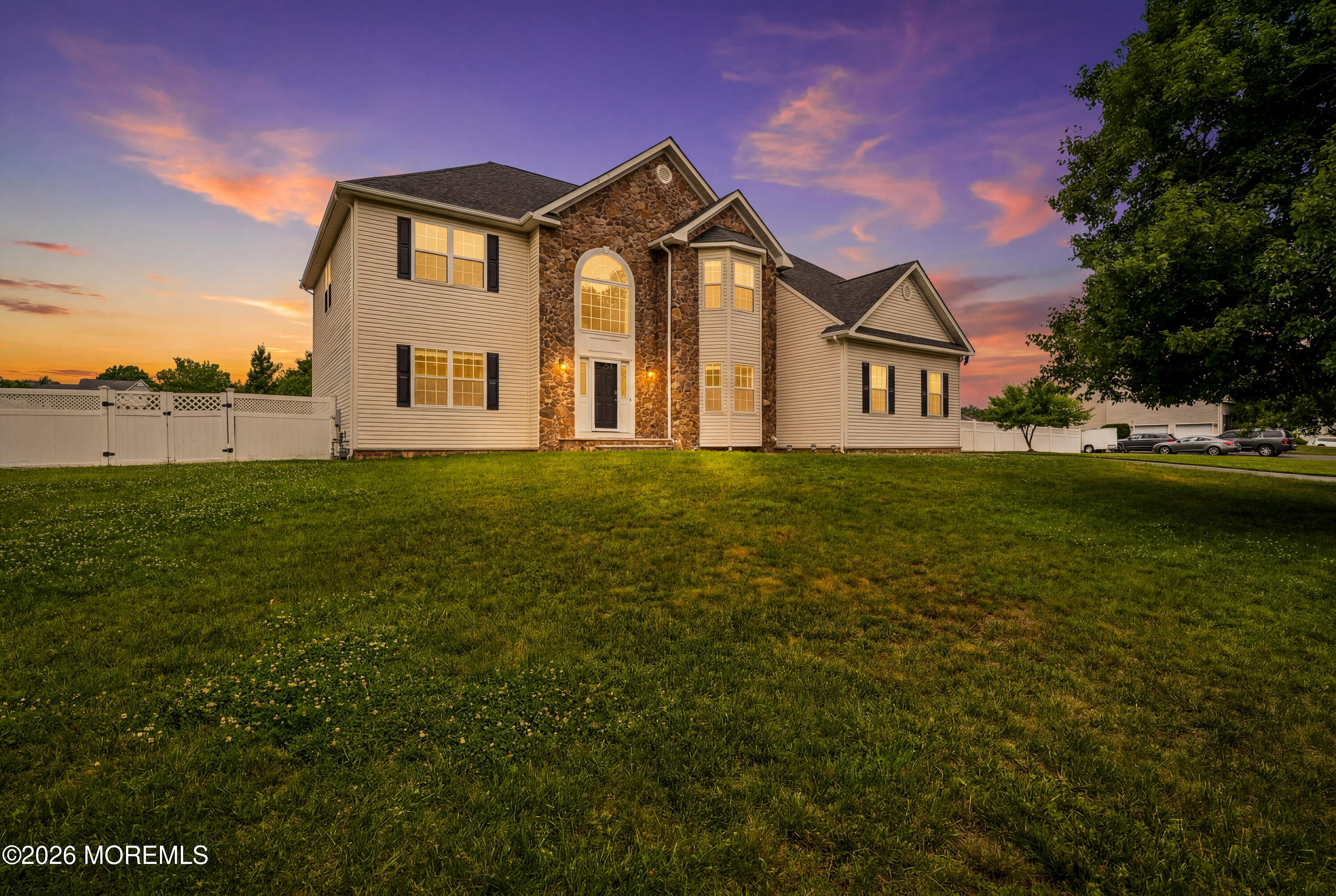 10 Etty Drive — photo