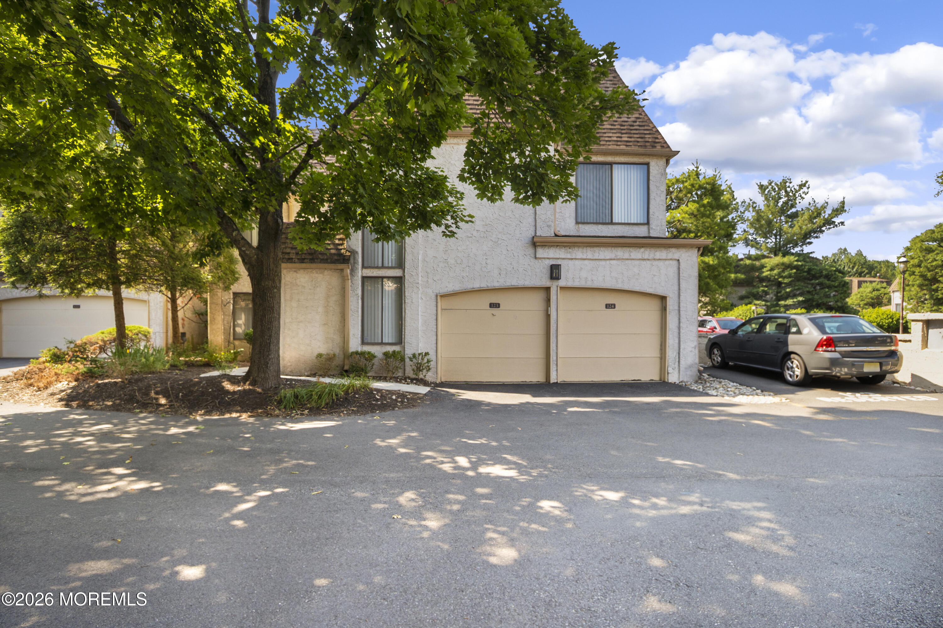 124 Park Gate Drive — photo