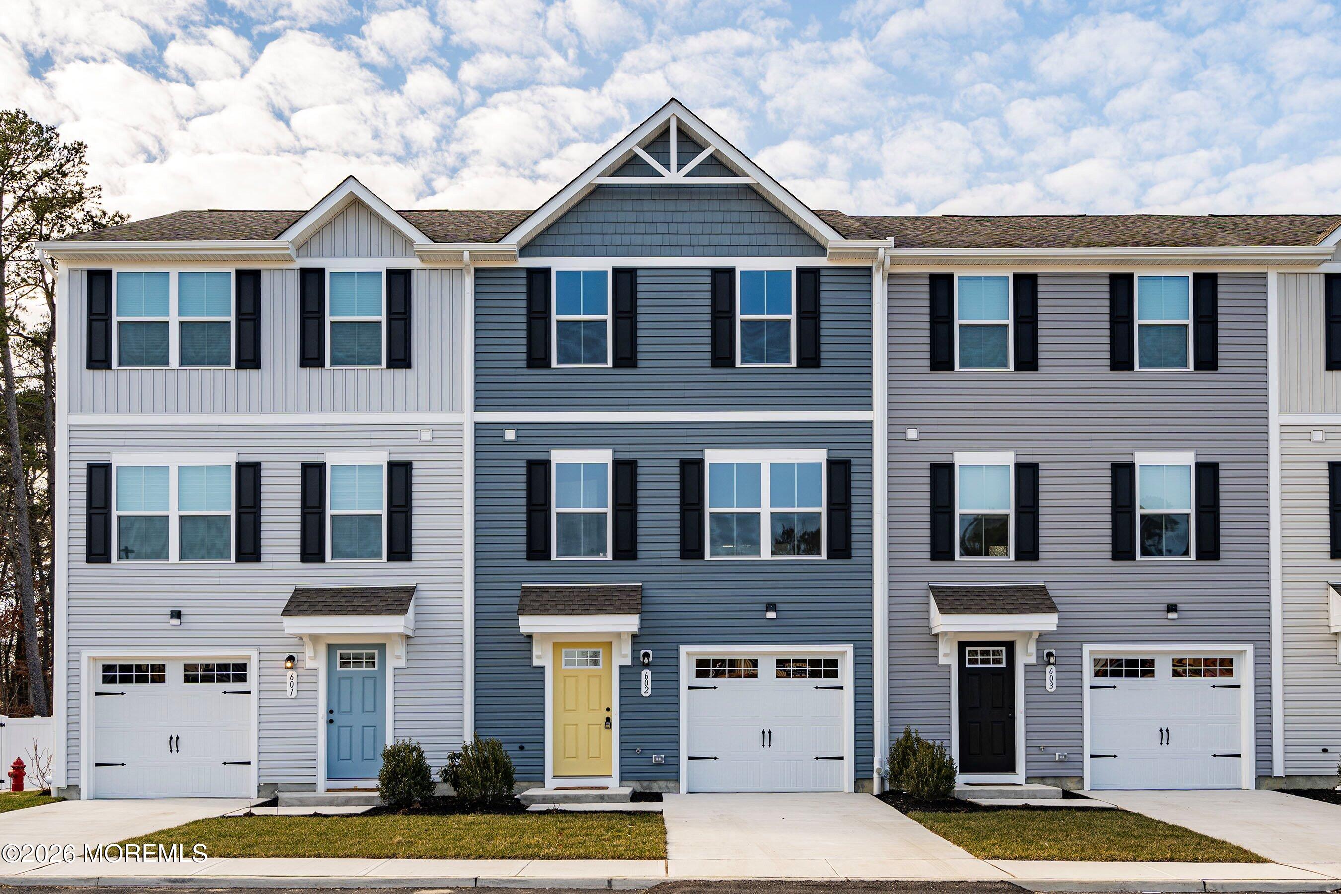 602 Cyprus Court 602 — photo
